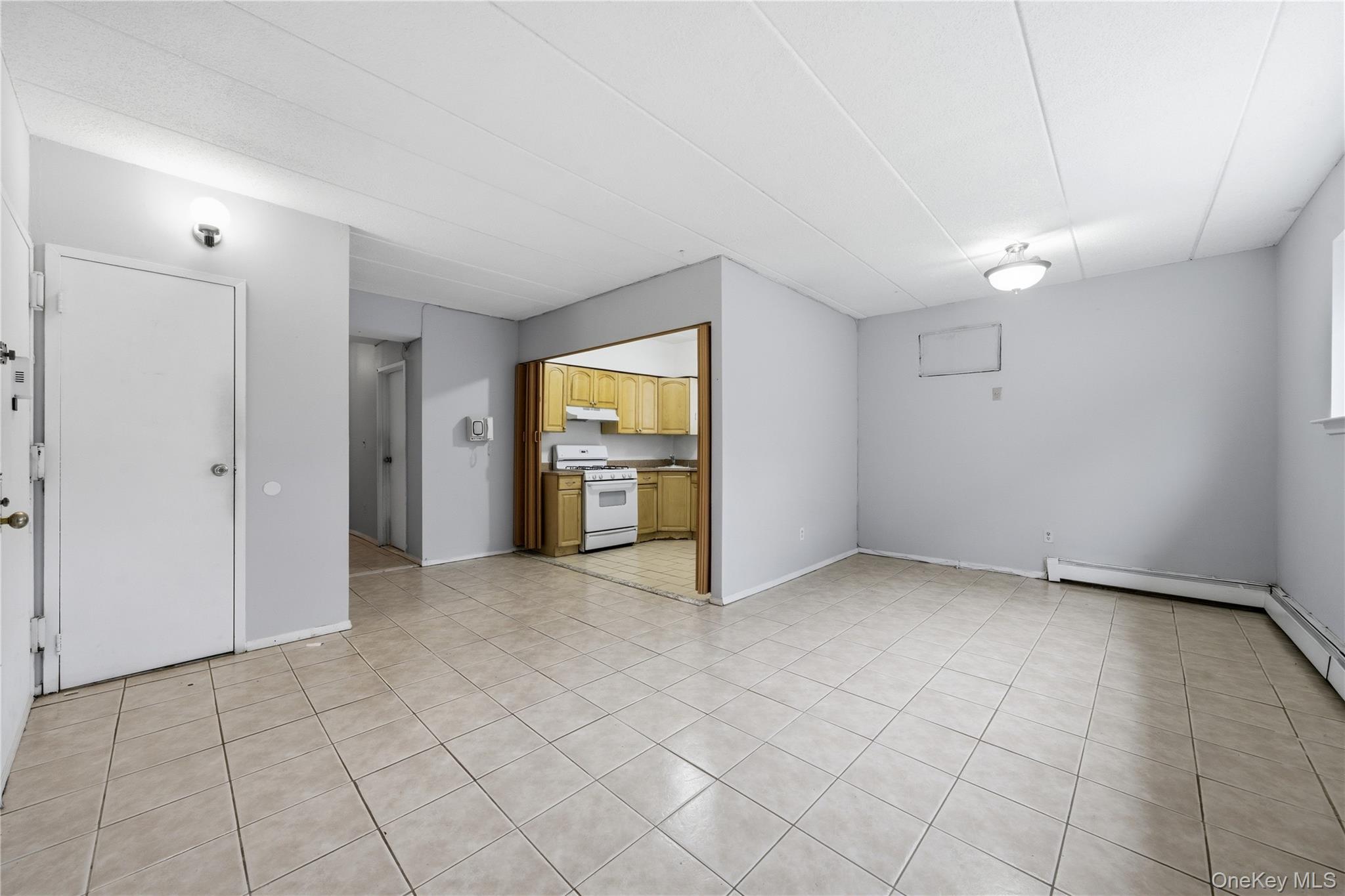 Condo Roosevelt Ave  Queens, NY 11354, MLS-896112-4