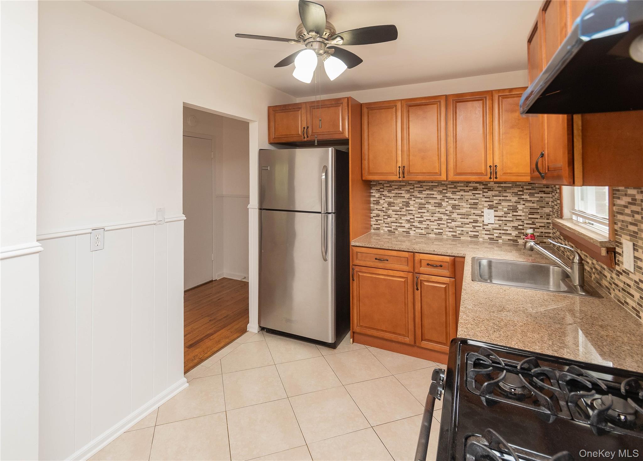 Single Family Vincent  Bronx, NY 10465, MLS-896141-18