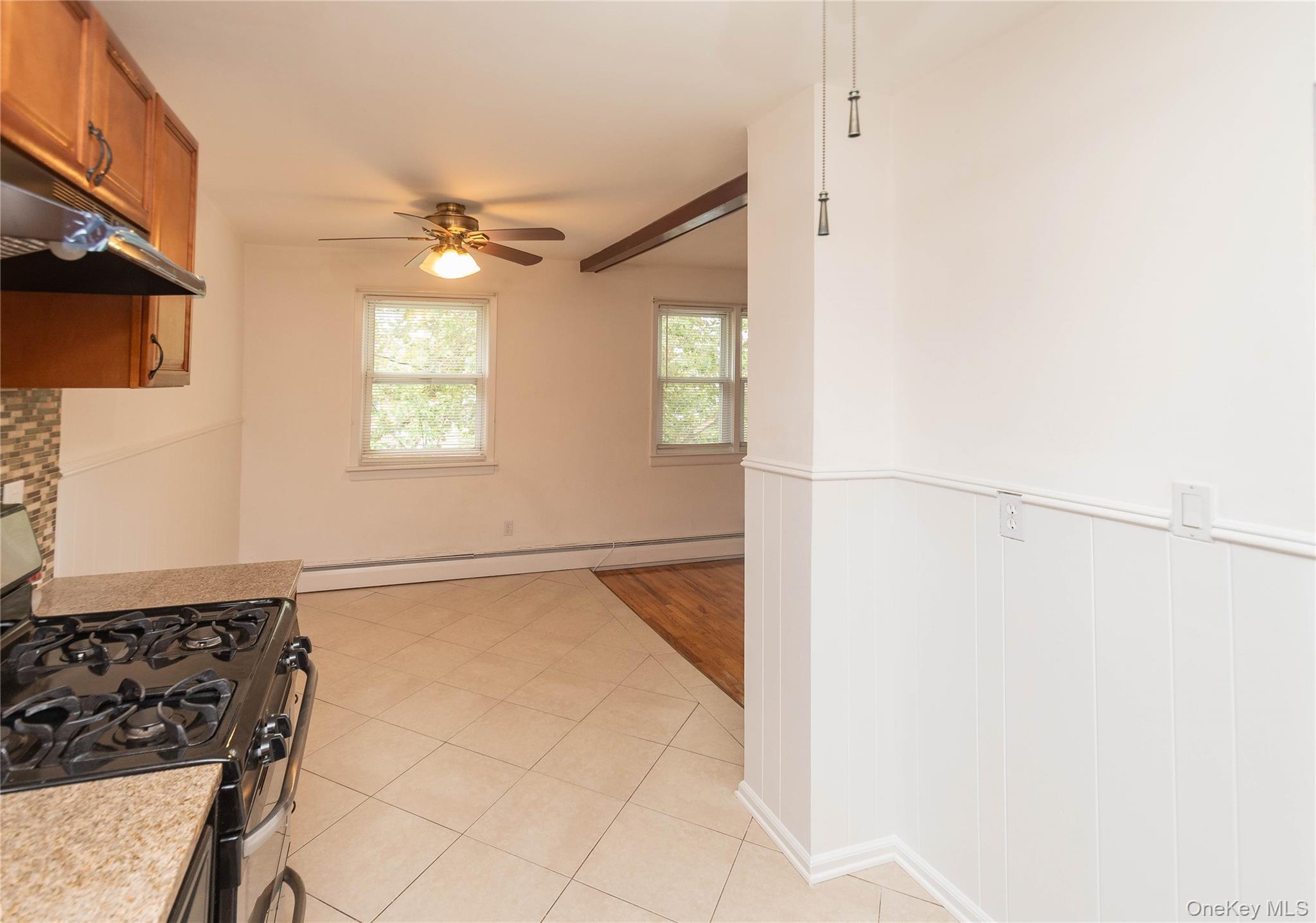 Single Family Vincent  Bronx, NY 10465, MLS-896141-21