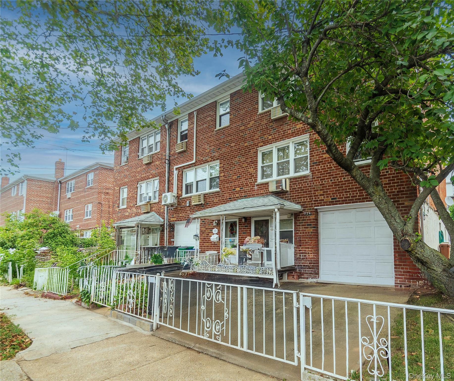 Single Family Vincent  Bronx, NY 10465, MLS-896141-3