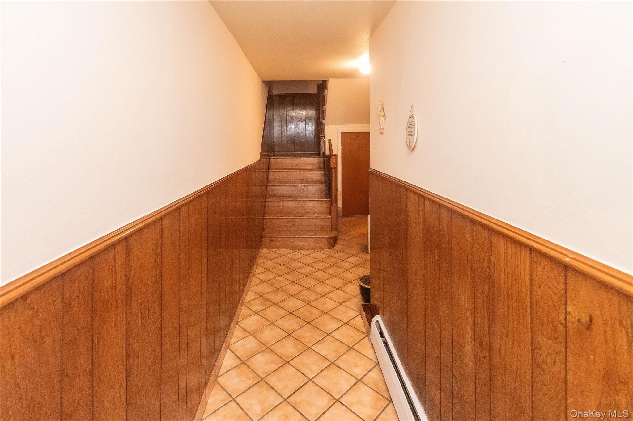 Single Family Vincent  Bronx, NY 10465, MLS-896141-4