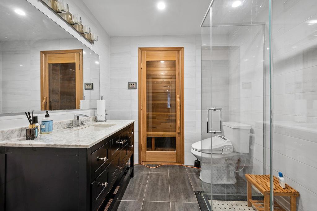 Single Family 60th  Queens, NY 11362, MLS-896180-30