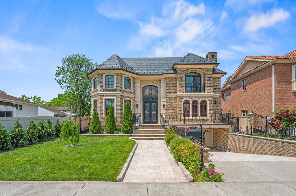 Single Family 60th  Queens, NY 11362, MLS-896180-38