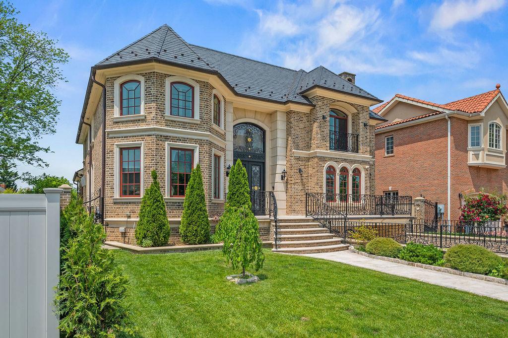 Single Family 60th  Queens, NY 11362, MLS-896180-41