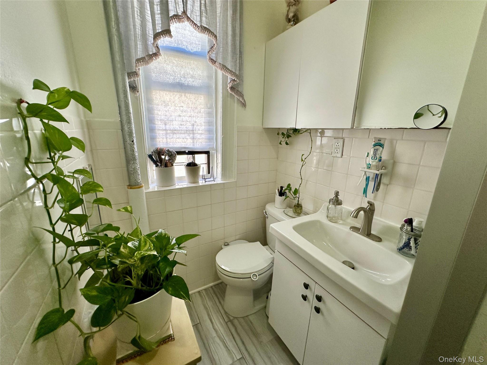 Coop 160th  Manhattan, NY 10032, MLS-896182-9