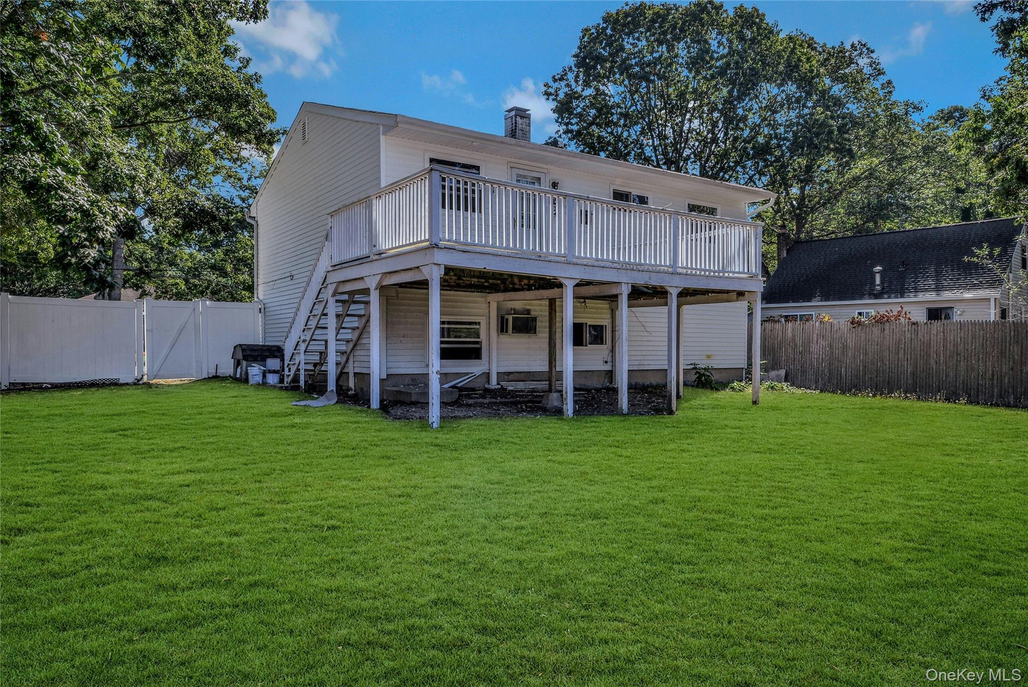 Single Family Beechwood Suffolk County, NY 11967, MLS-896199-2