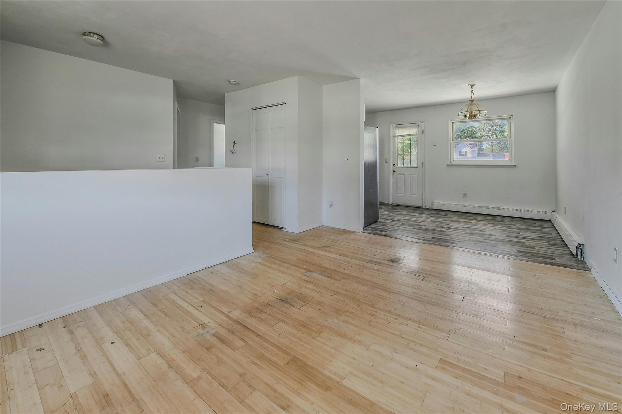 Single Family Beechwood Suffolk County, NY 11967, MLS-896199-4