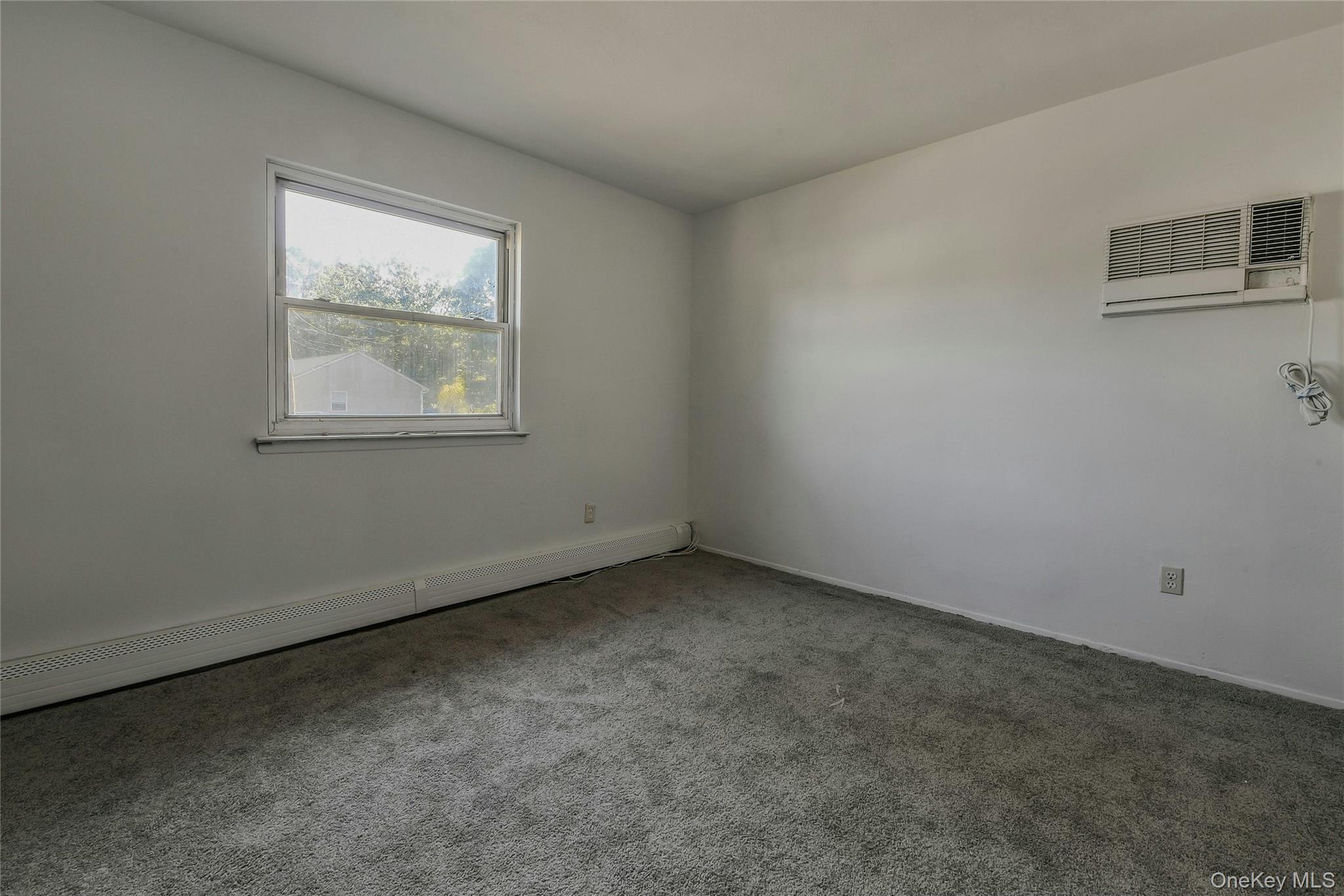 Single Family Beechwood Suffolk County, NY 11967, MLS-896199-7