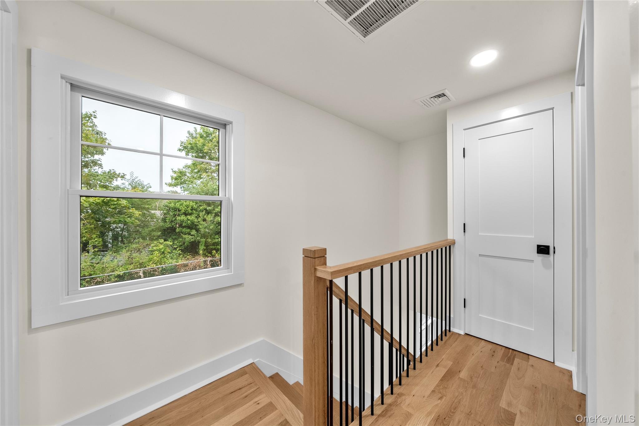 Single Family Fairview Suffolk County, NY 11705, MLS-896230-24