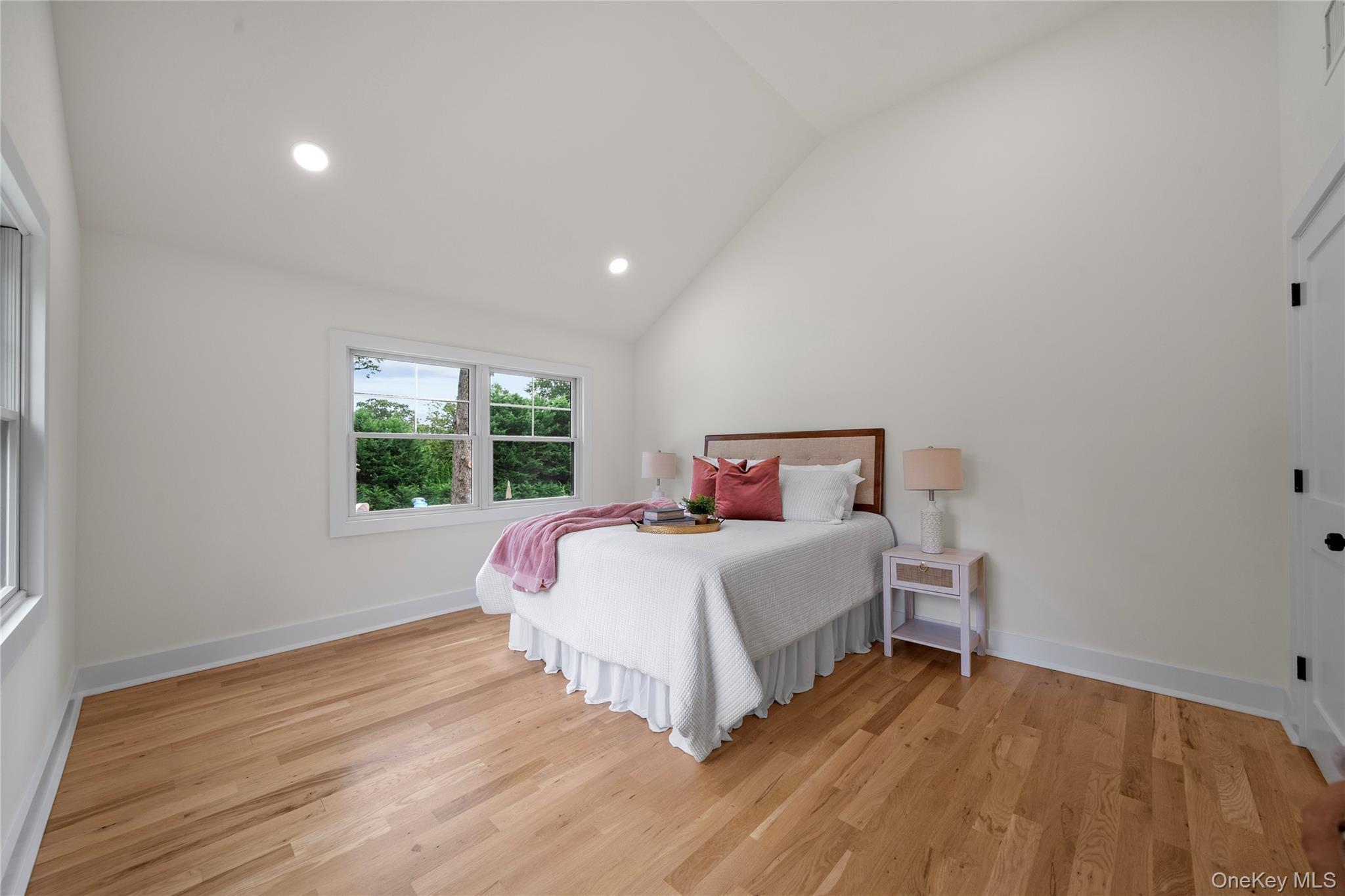 Single Family Fairview Suffolk County, NY 11705, MLS-896230-25