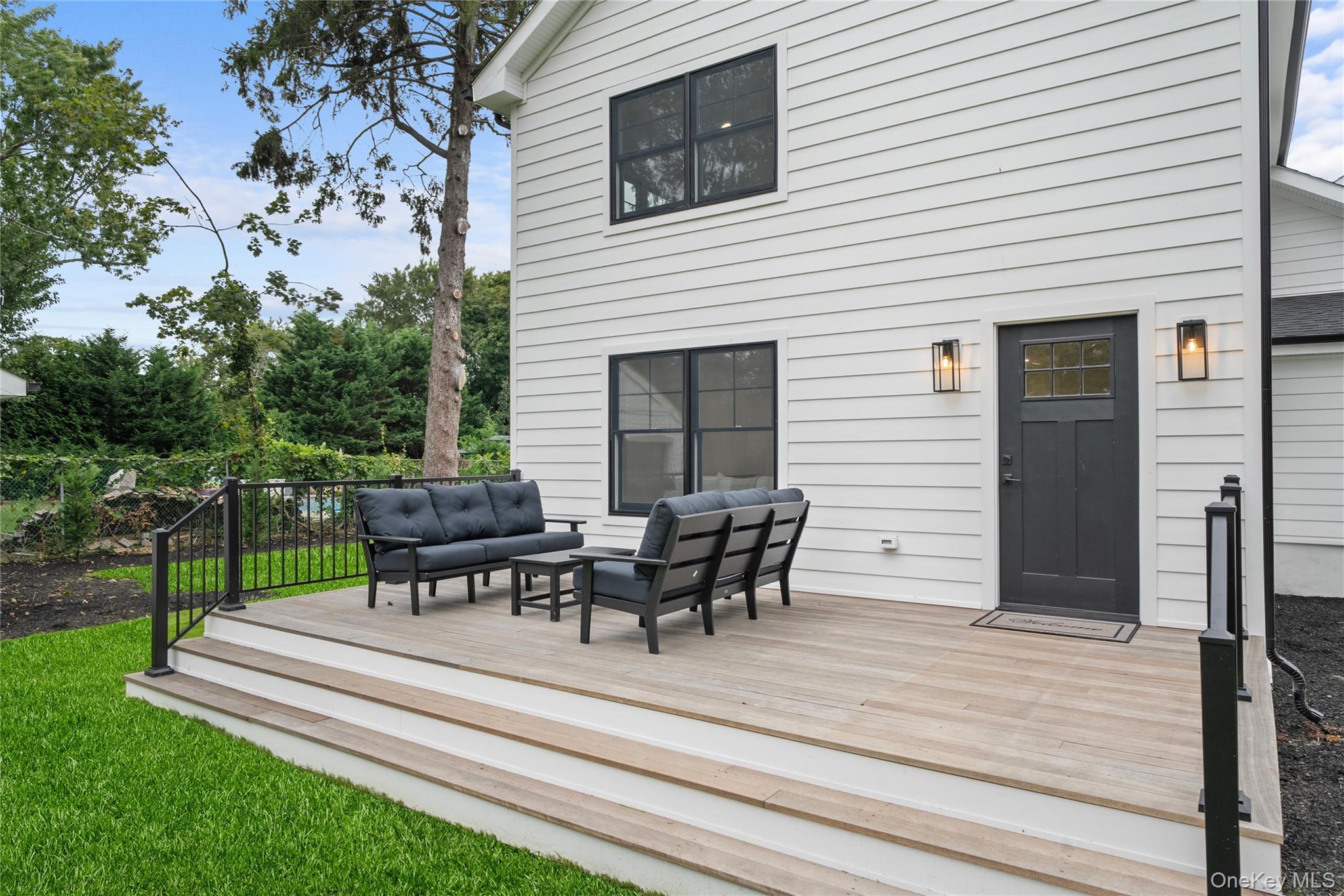 Single Family Fairview Suffolk County, NY 11705, MLS-896230-29