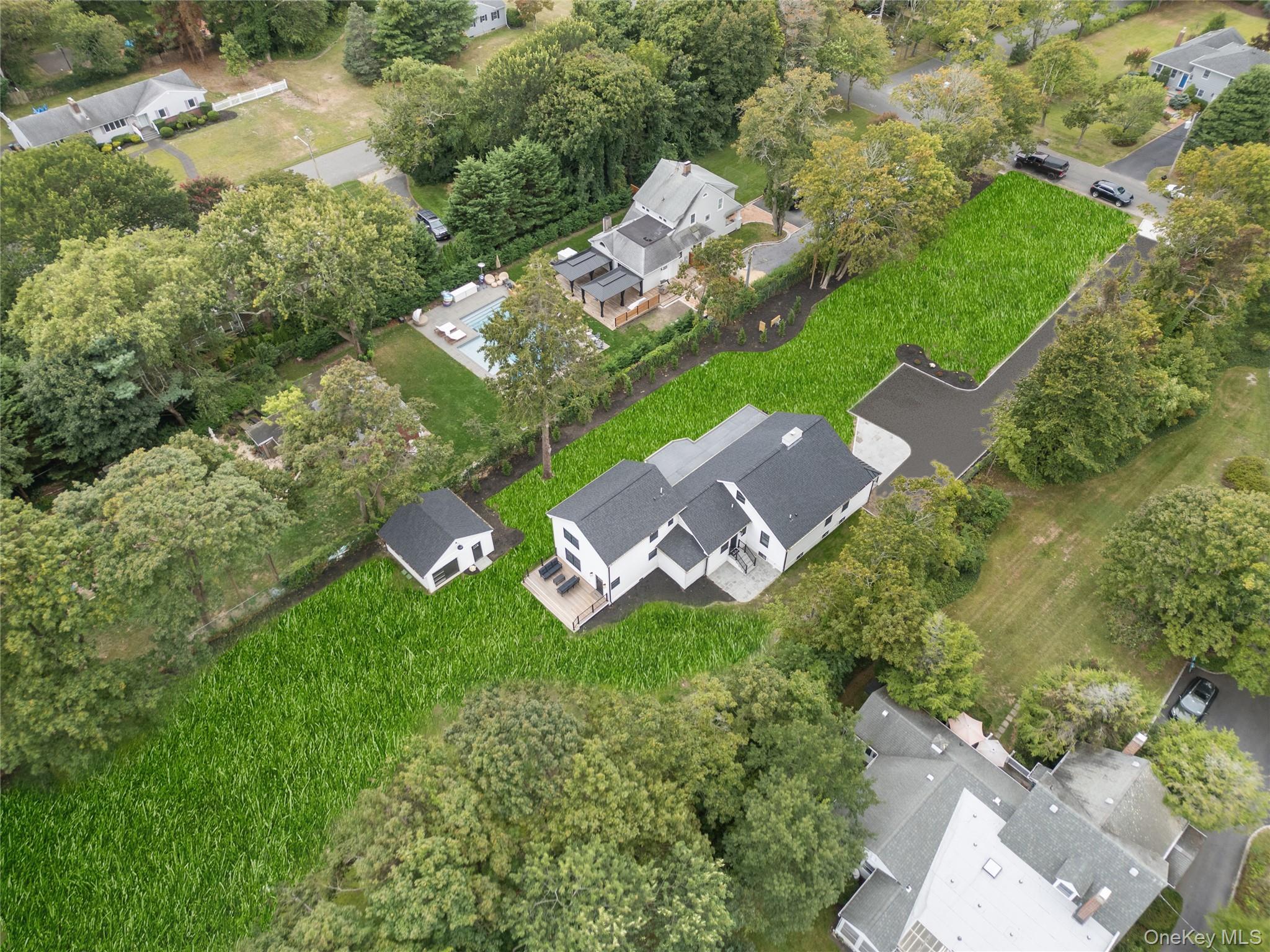 Single Family Fairview Suffolk County, NY 11705, MLS-896230-37