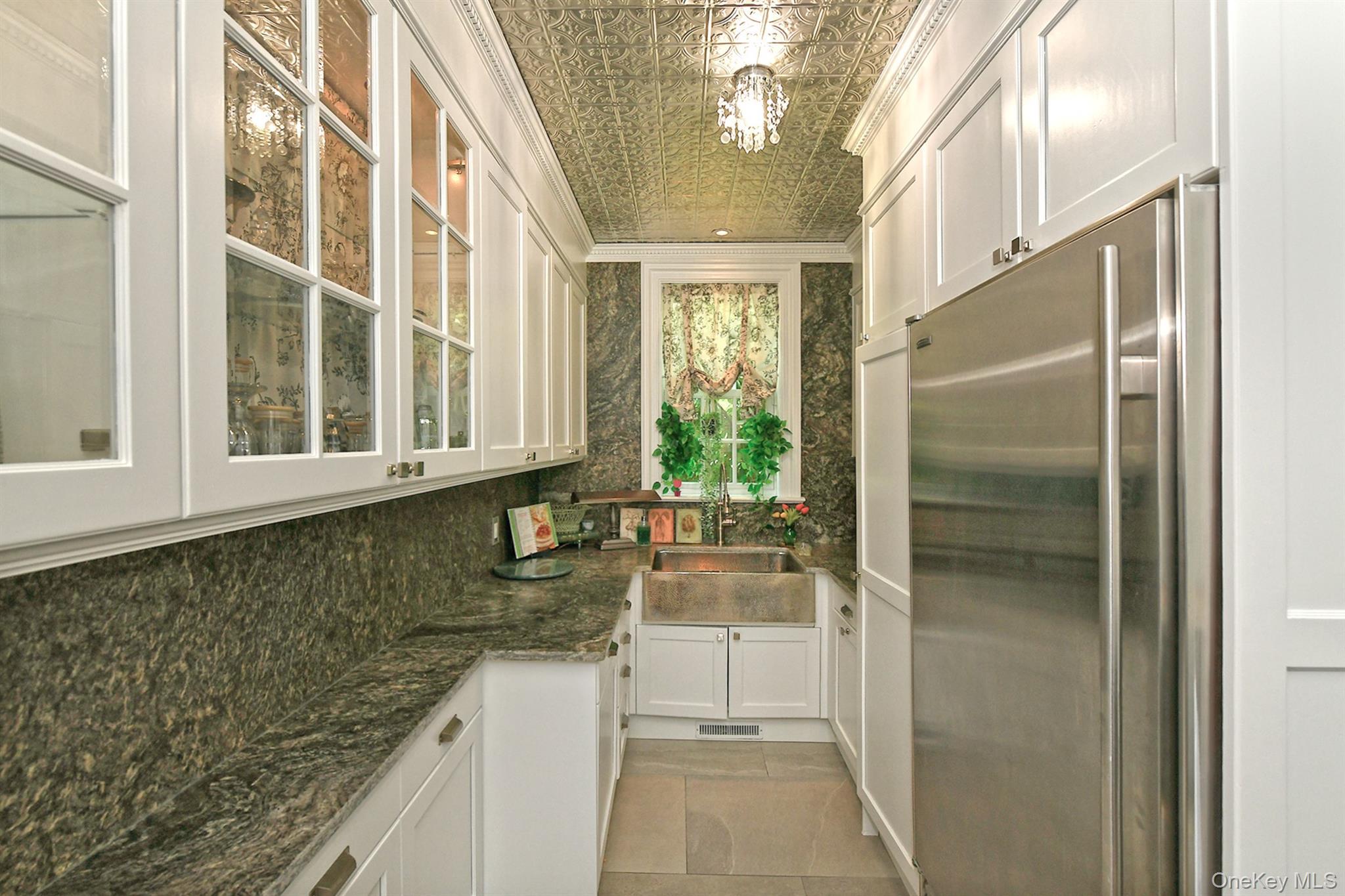 Single Family Round Swamp Suffolk County, NY 11747, MLS-896248-14