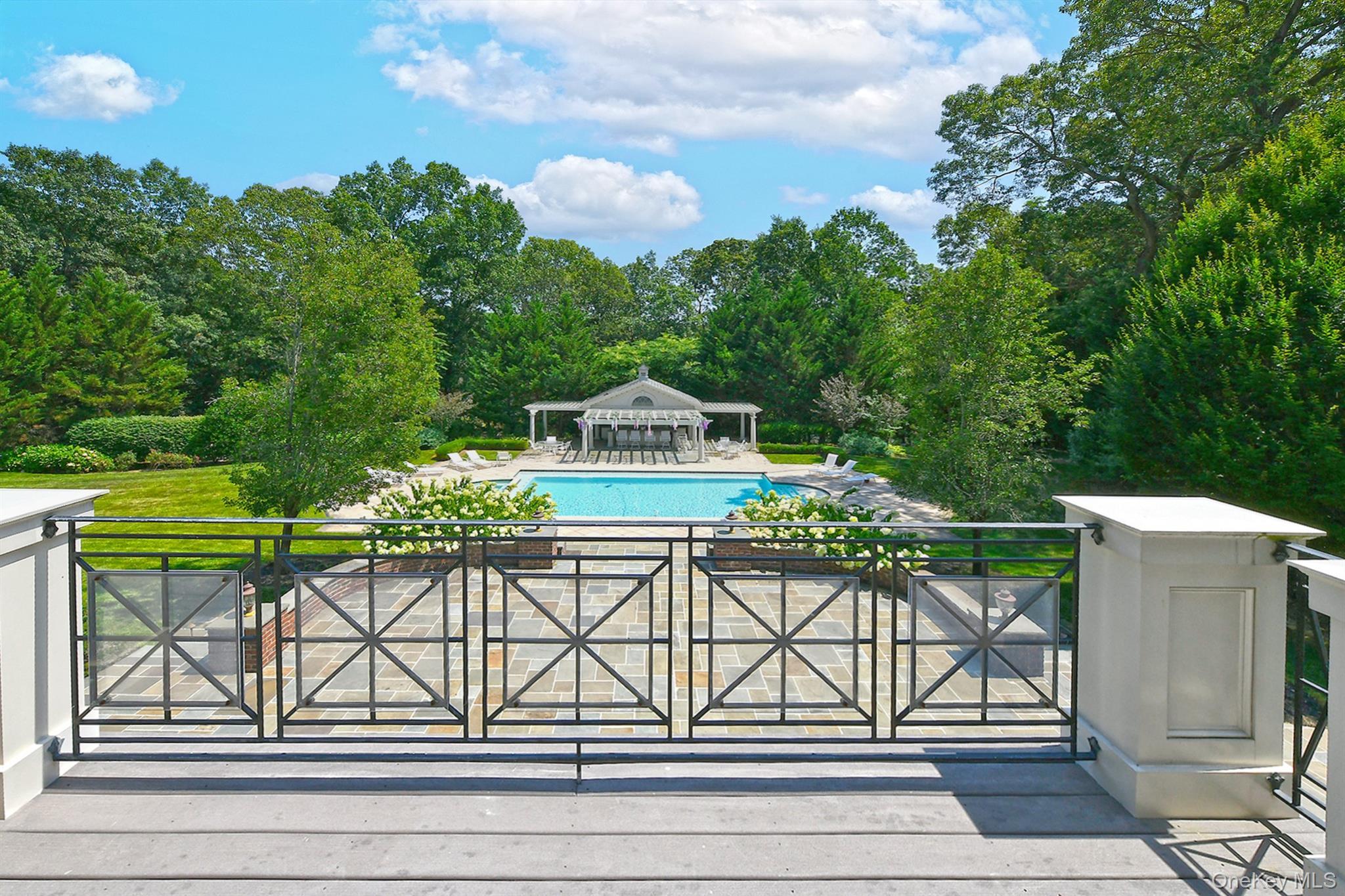 Single Family Round Swamp Suffolk County, NY 11747, MLS-896248-37