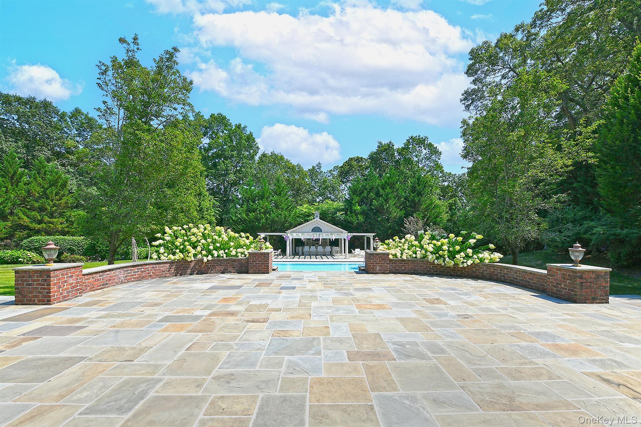 Single Family Round Swamp Suffolk County, NY 11747, MLS-896248-42