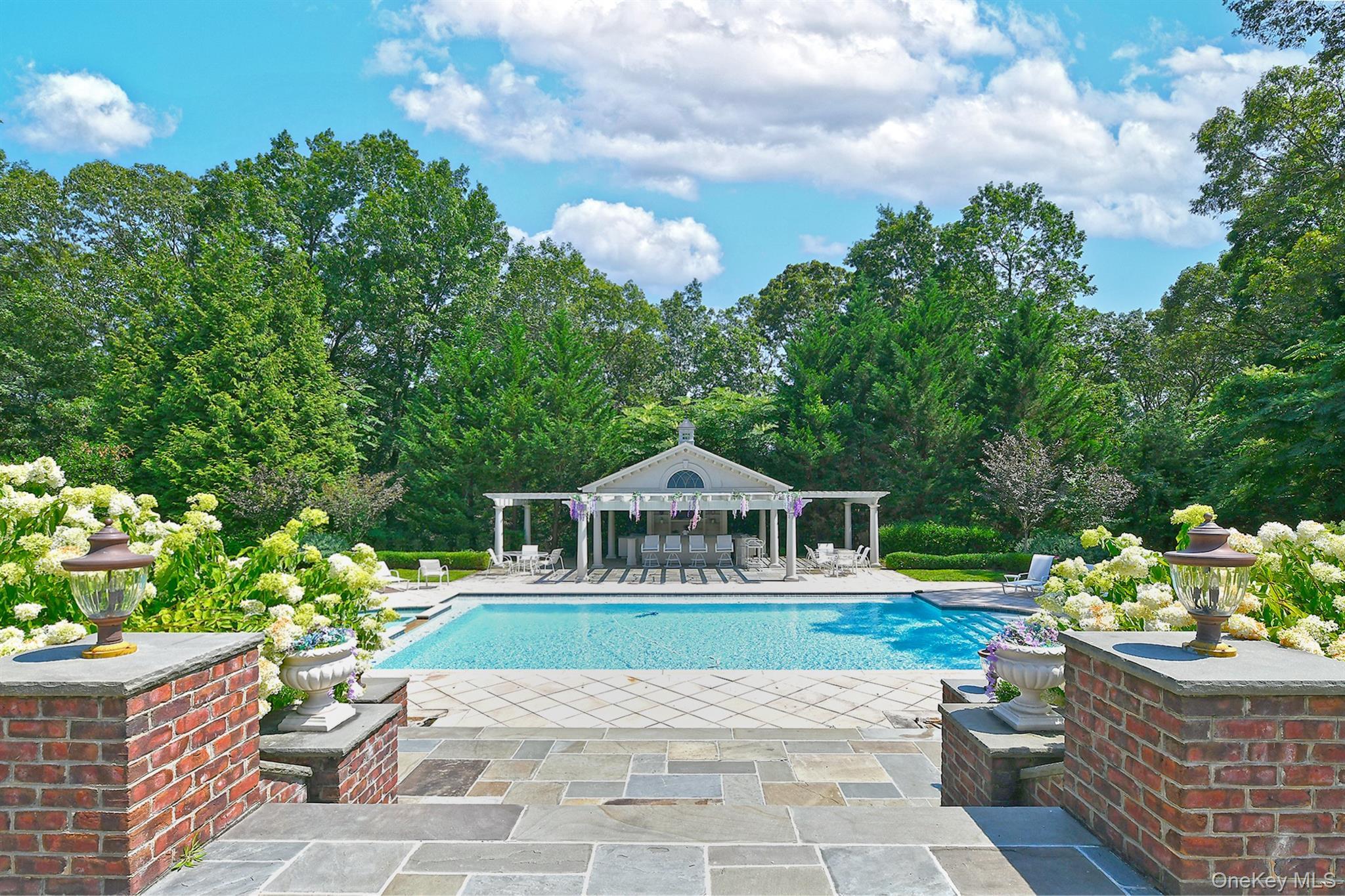 Single Family Round Swamp Suffolk County, NY 11747, MLS-896248-43