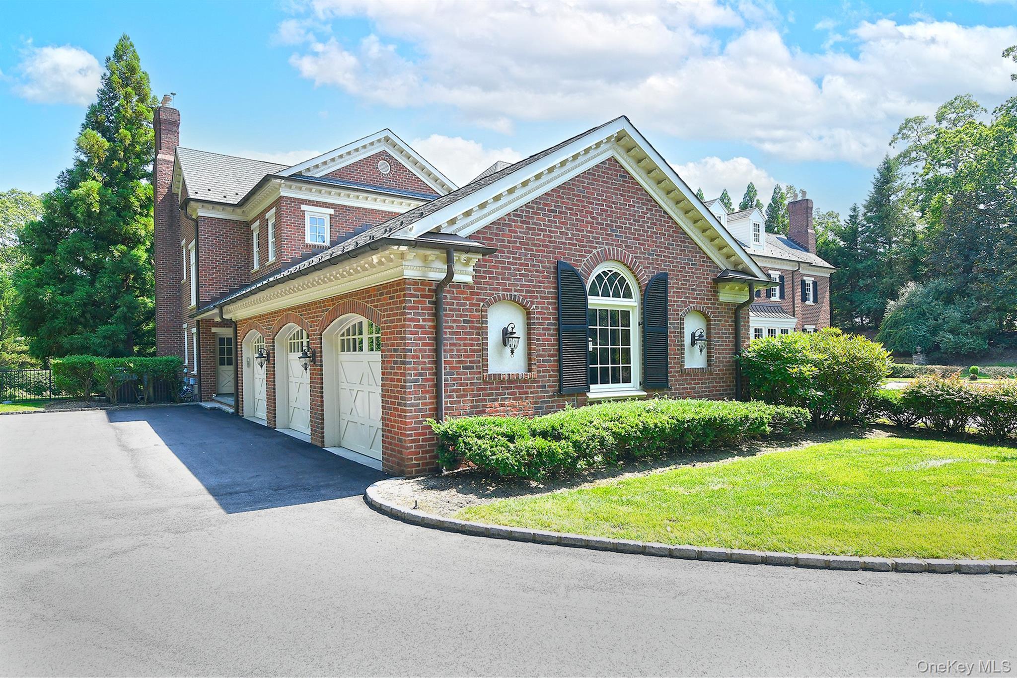 Single Family Round Swamp Suffolk County, NY 11747, MLS-896248-48