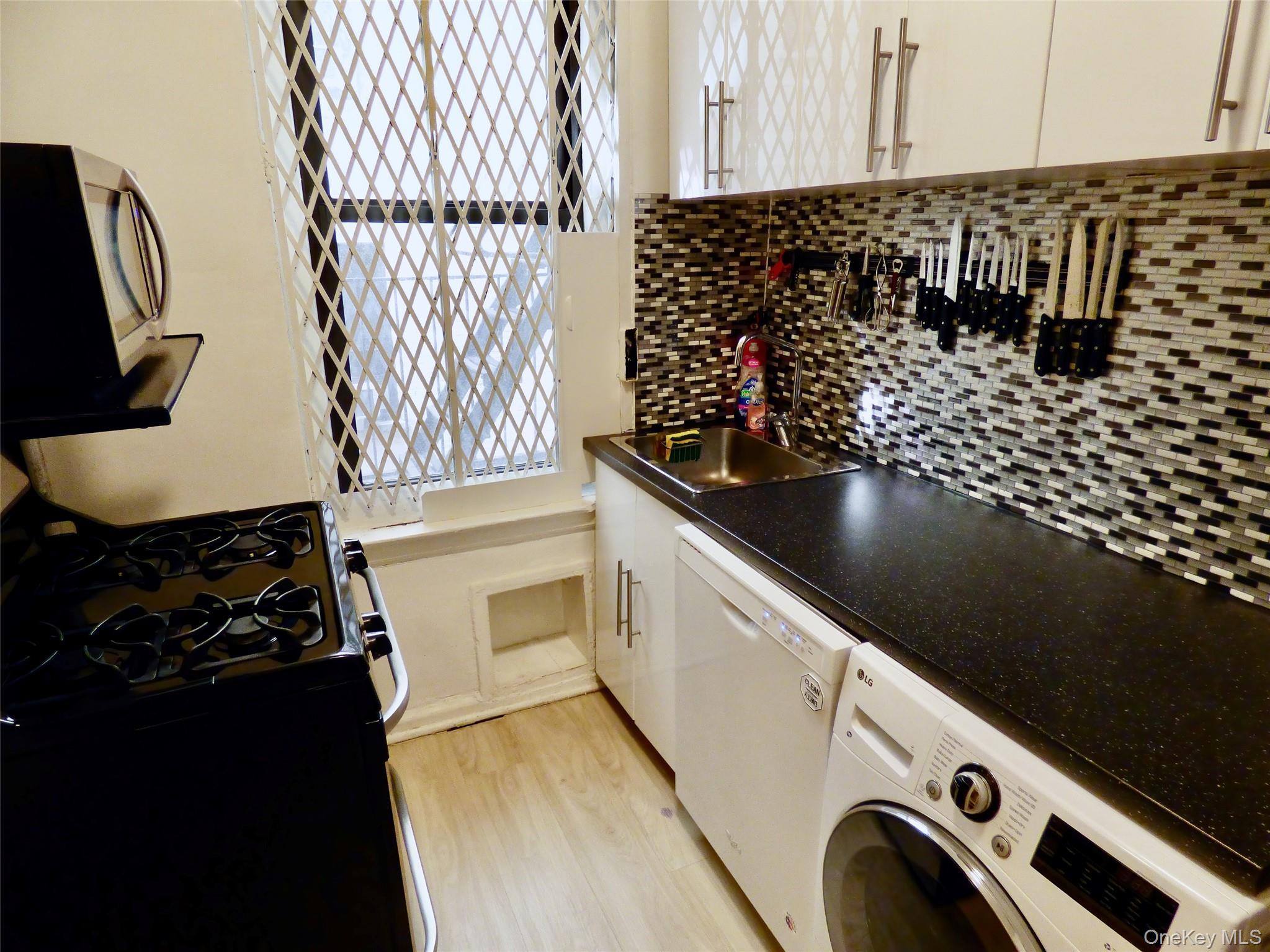 Coop Jerome  Bronx, NY 10452, MLS-896273-26