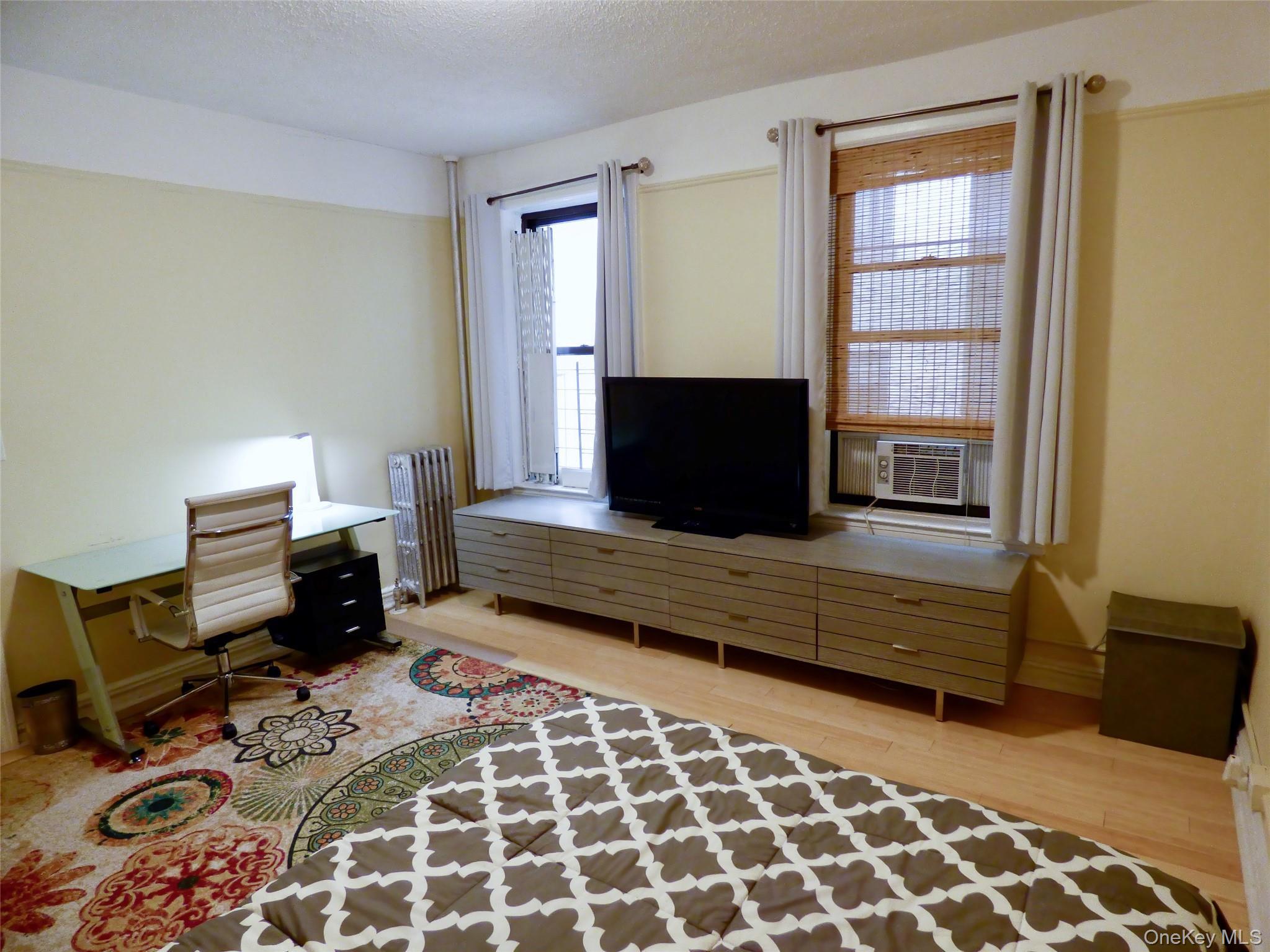 Coop Jerome  Bronx, NY 10452, MLS-896273-8
