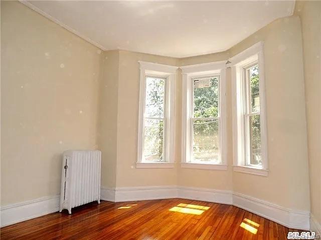 Single Family Plattwood  Queens, NY 11417, MLS-896284-25