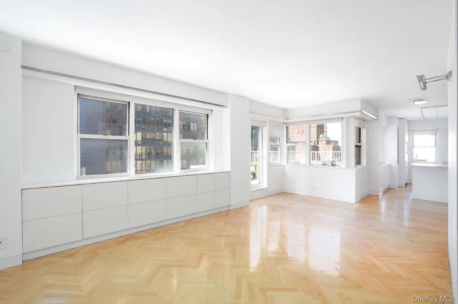 Apartment East 57th Manhattan, NY 10022, MLS-896290-2