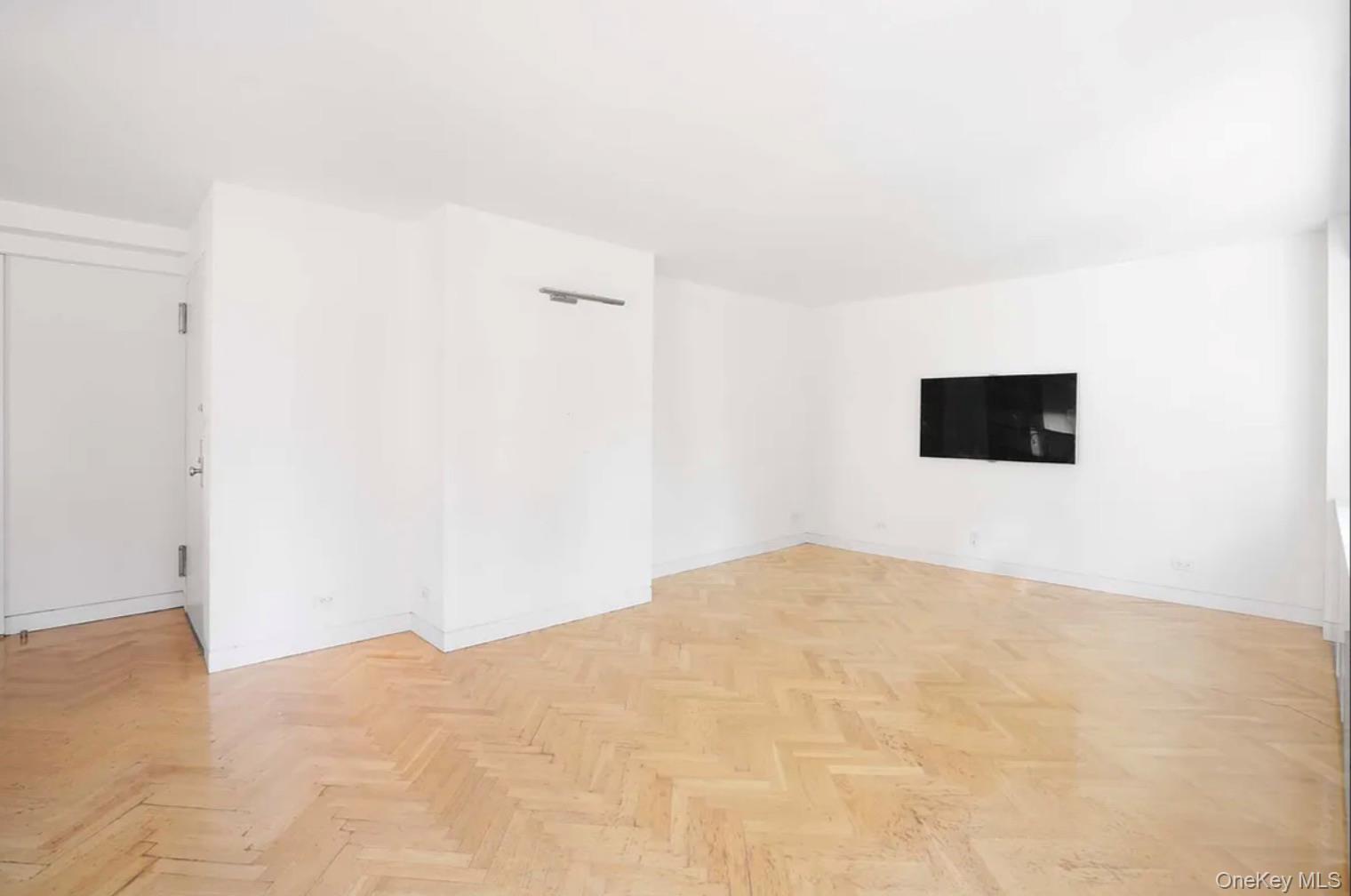 Apartment East 57th Manhattan, NY 10022, MLS-896290-9