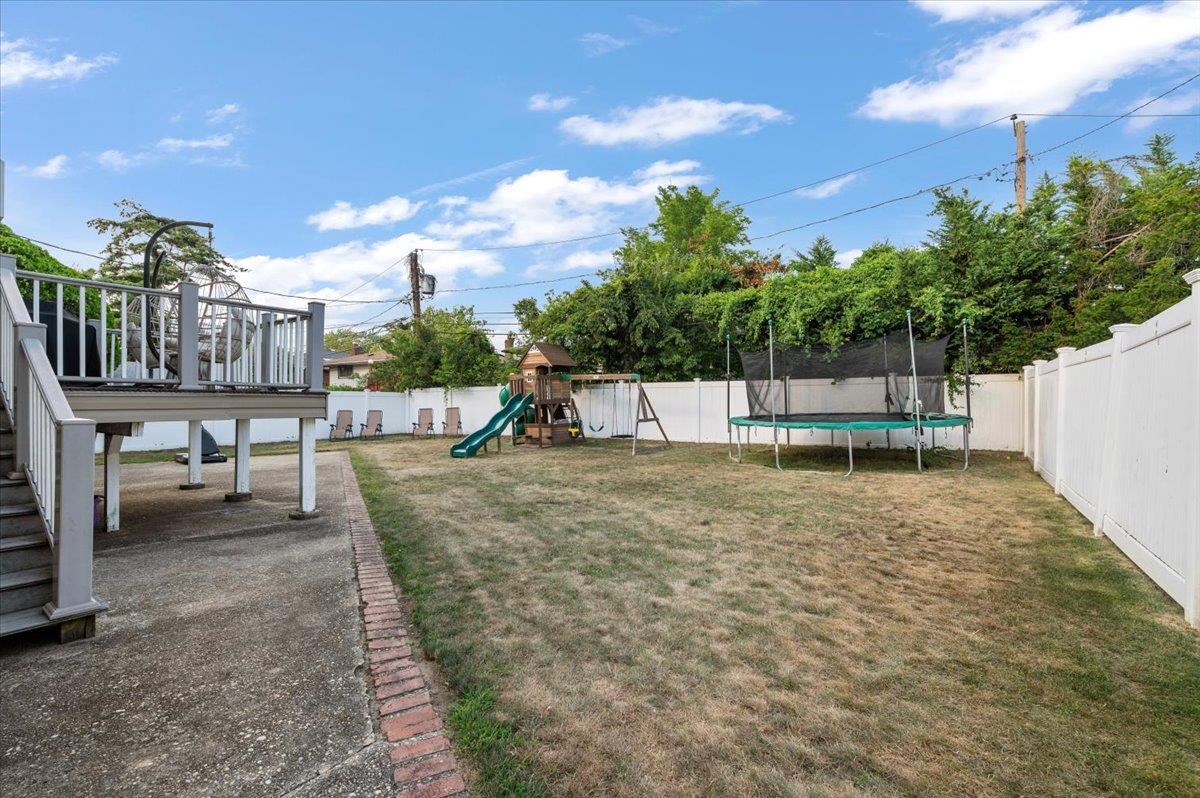 Single Family Eagle Nassau County, NY 11581, MLS-896344-32