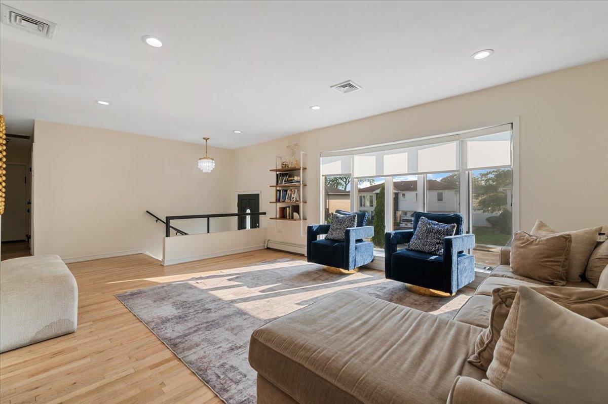 Single Family Eagle Nassau County, NY 11581, MLS-896344-6