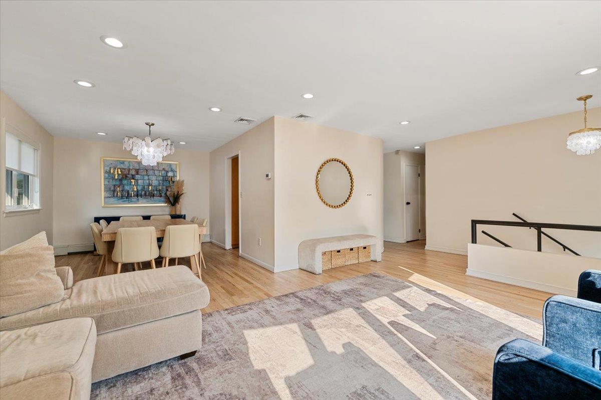 Single Family Eagle Nassau County, NY 11581, MLS-896344-9