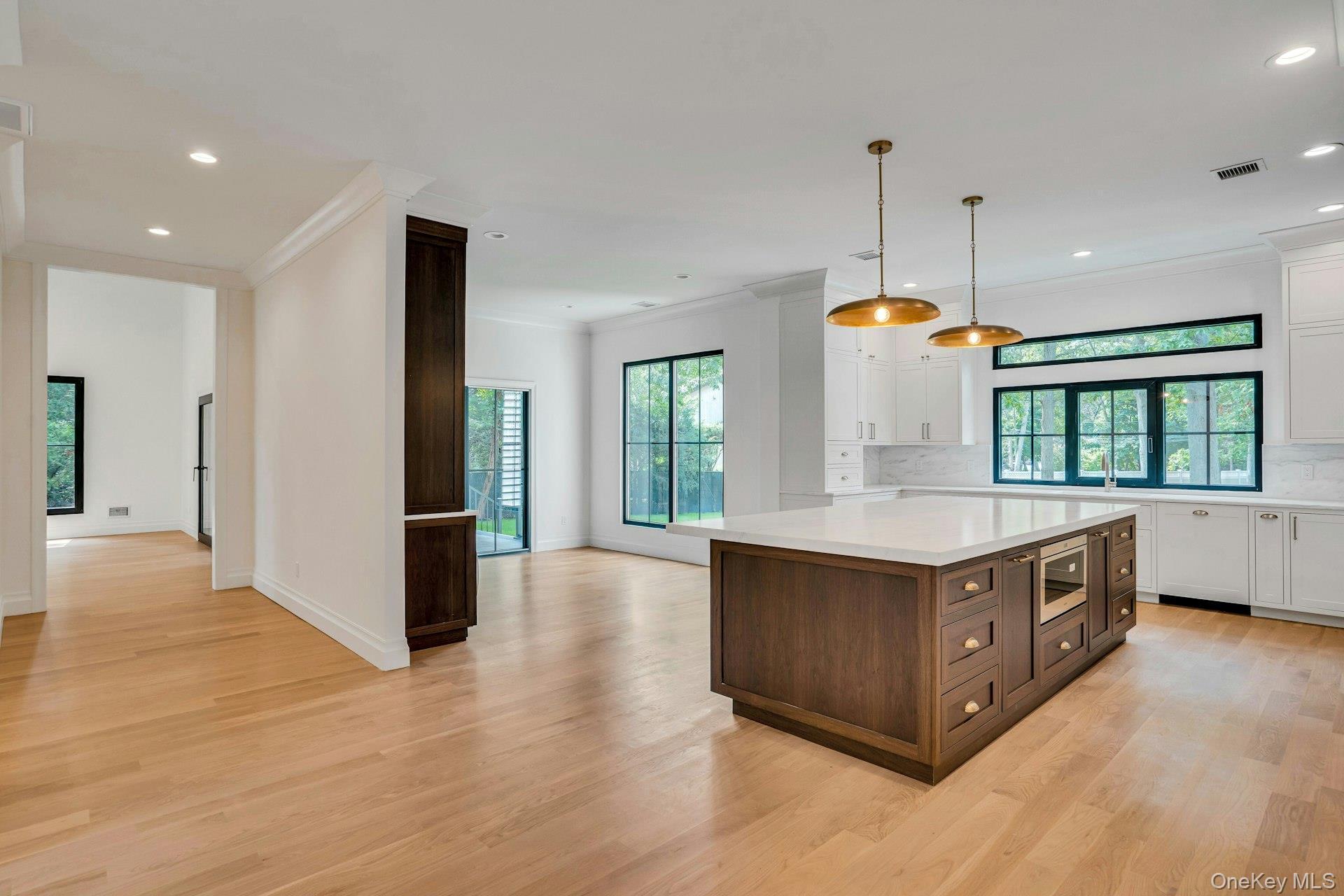 Single Family Weeks  Suffolk County, NY 11746, MLS-896348-11