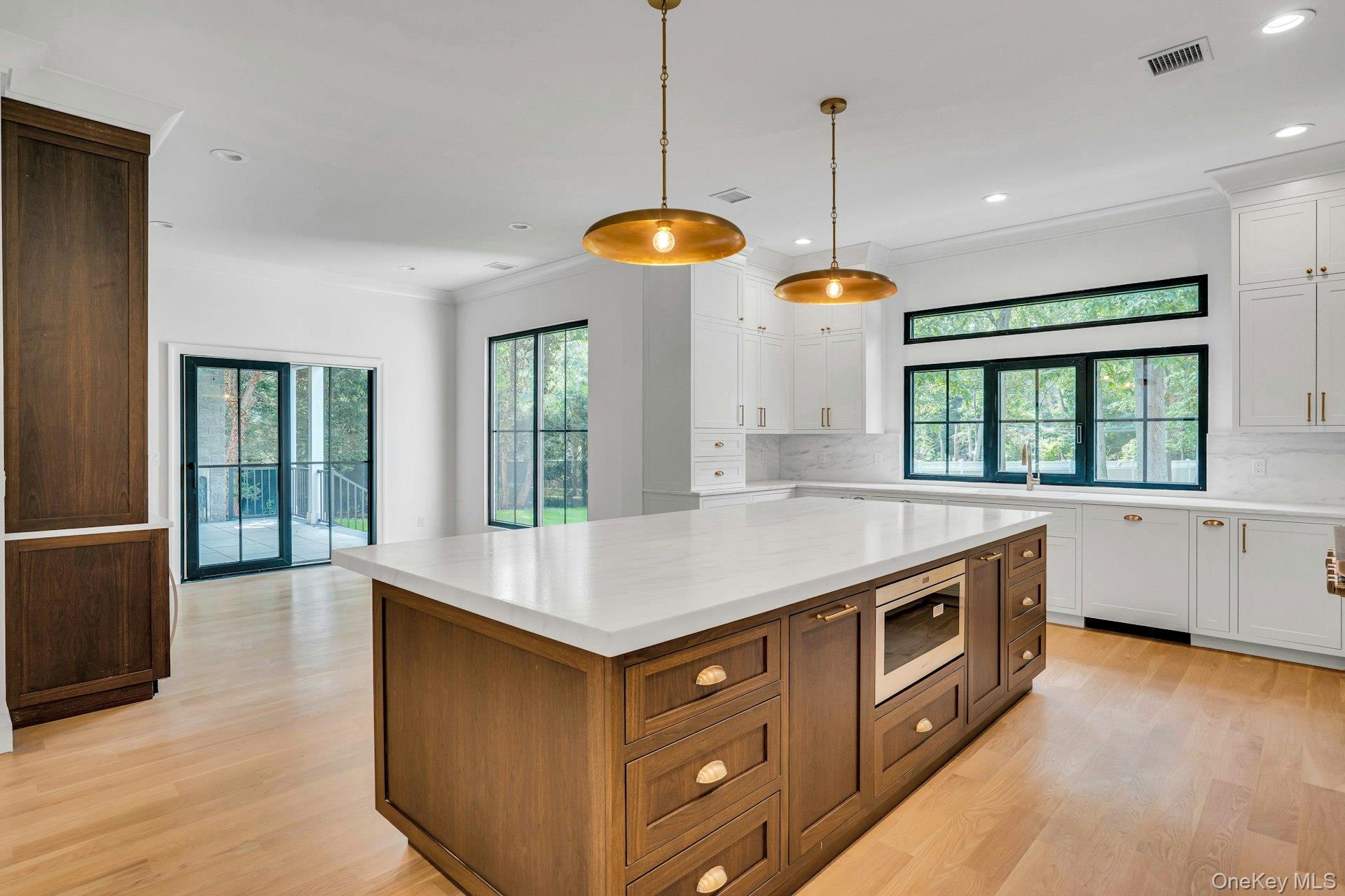 Single Family Weeks  Suffolk County, NY 11746, MLS-896348-15