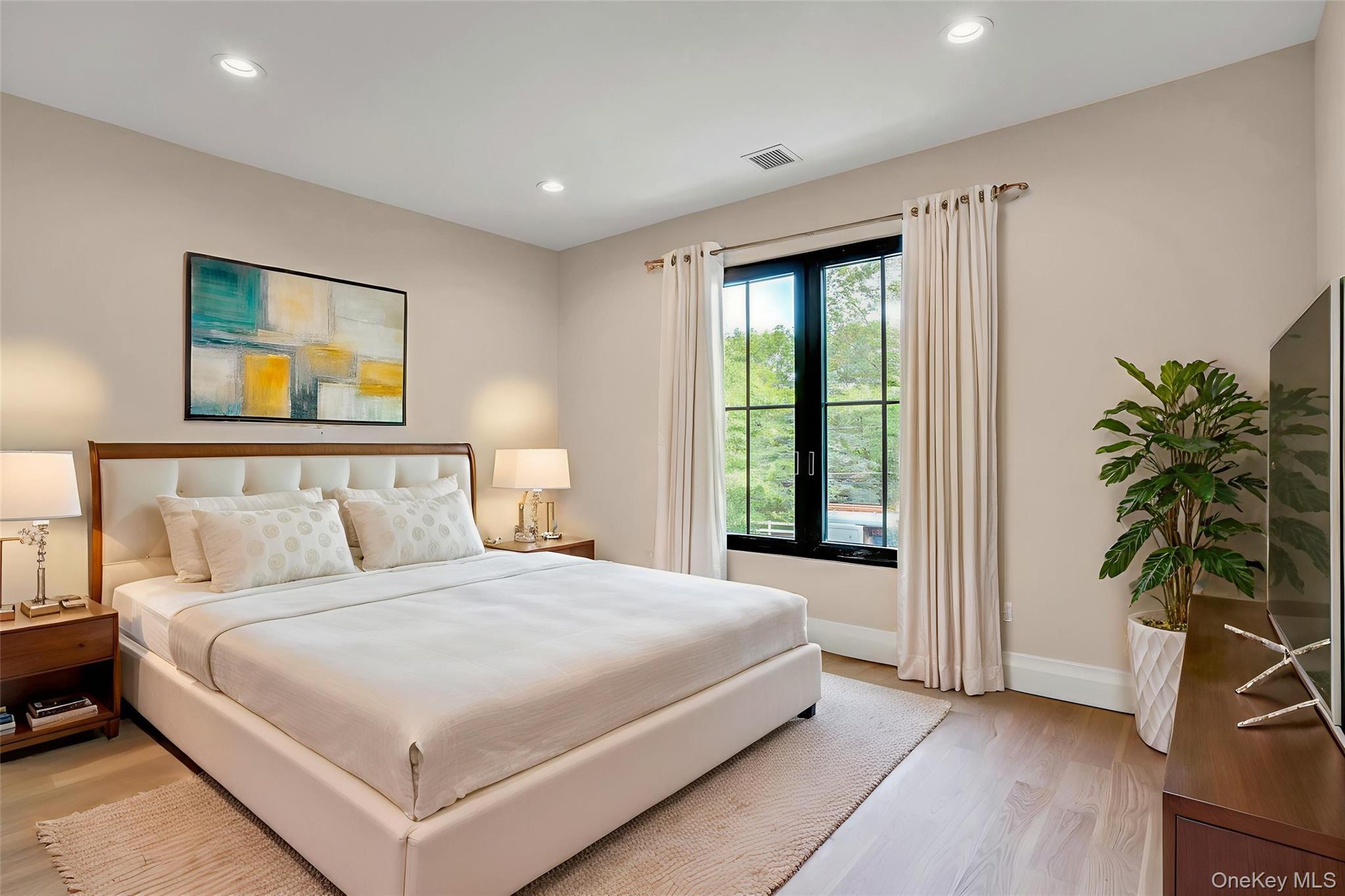 Single Family Weeks  Suffolk County, NY 11746, MLS-896348-29