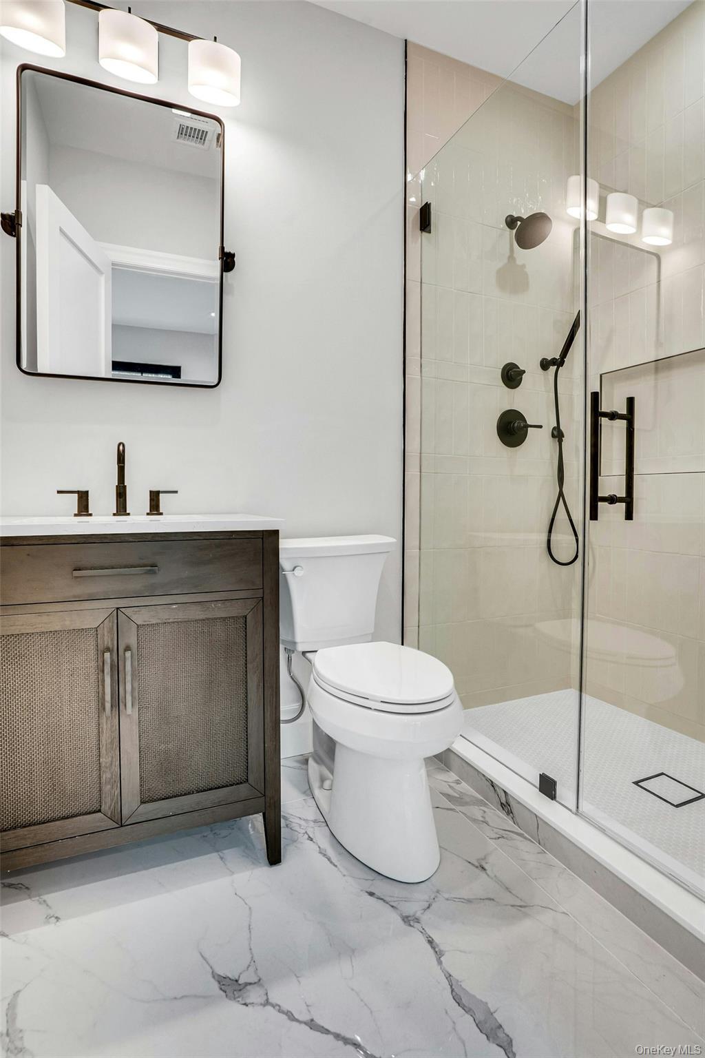 Single Family Weeks  Suffolk County, NY 11746, MLS-896348-30