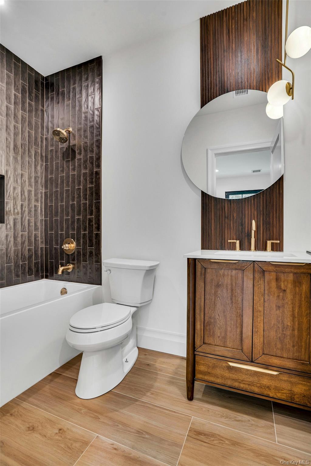 Single Family Weeks  Suffolk County, NY 11746, MLS-896348-33