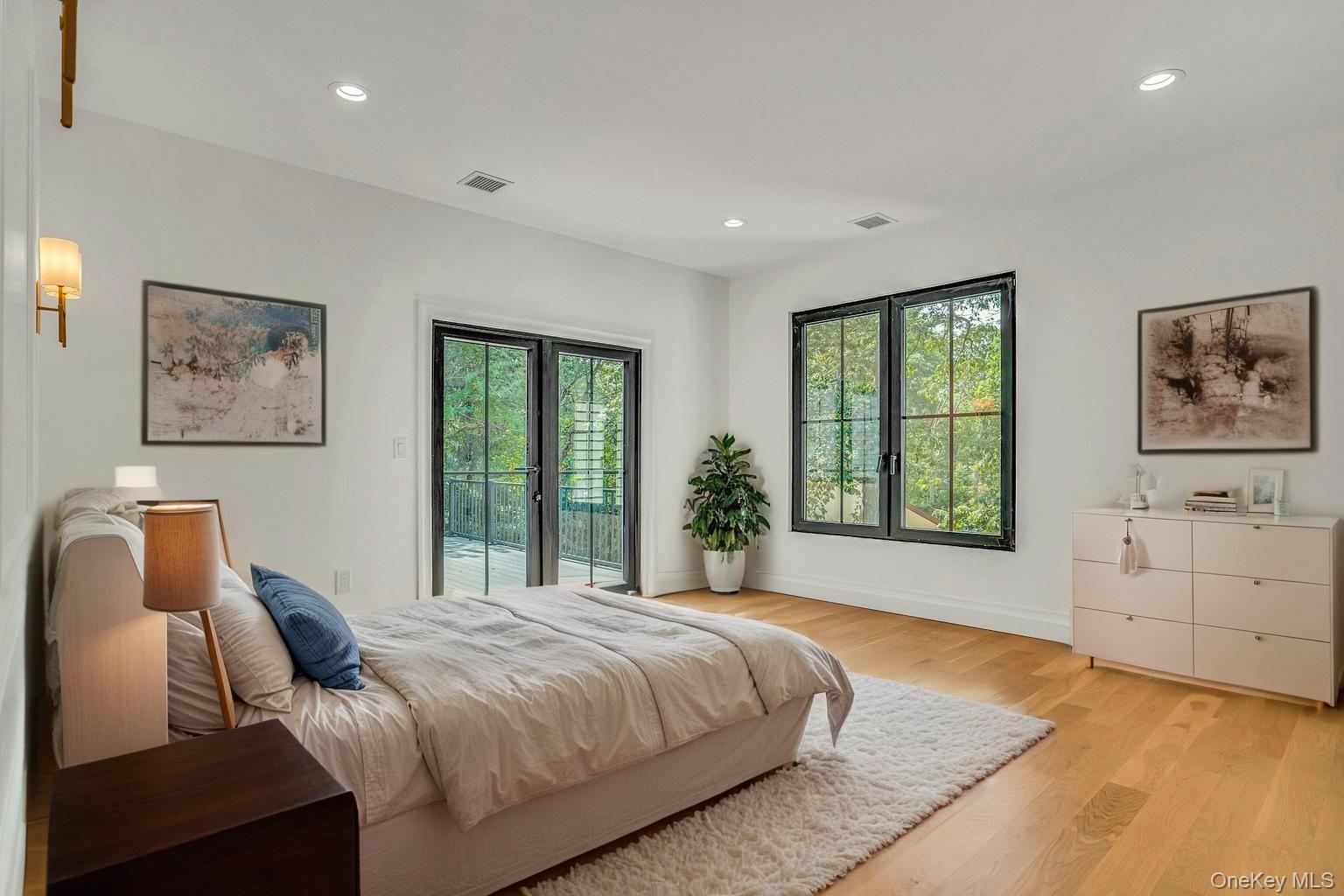 Single Family Weeks  Suffolk County, NY 11746, MLS-896348-35