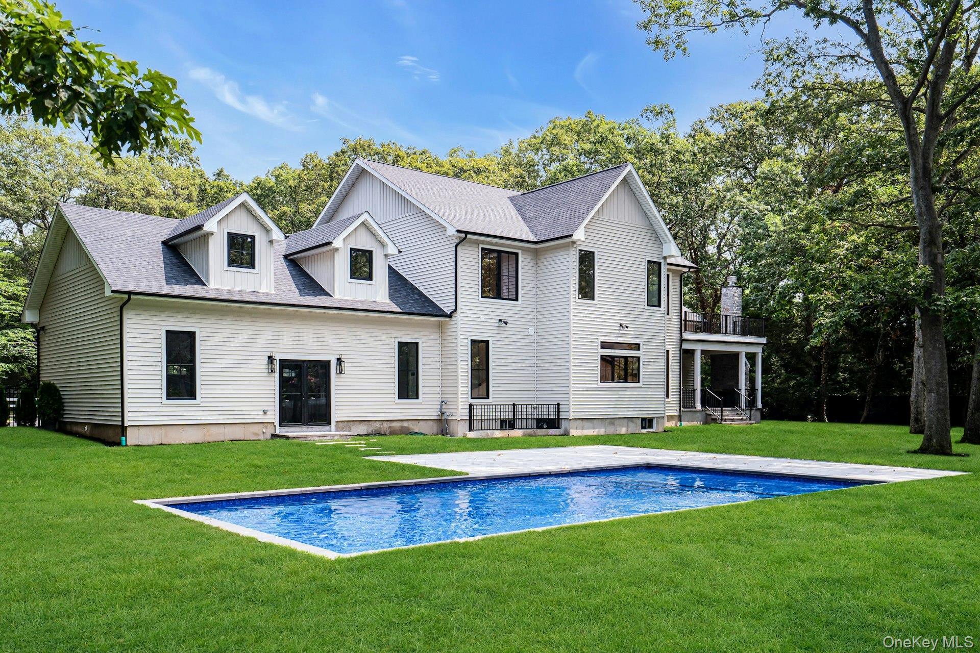 Single Family Weeks  Suffolk County, NY 11746, MLS-896348-44