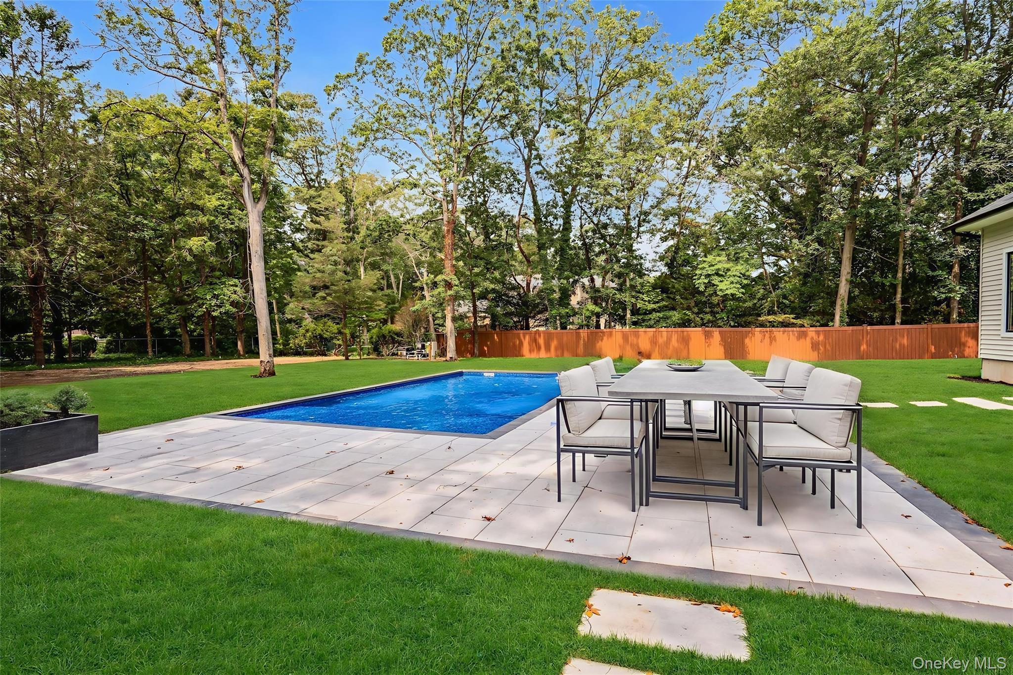 Single Family Weeks  Suffolk County, NY 11746, MLS-896348-46