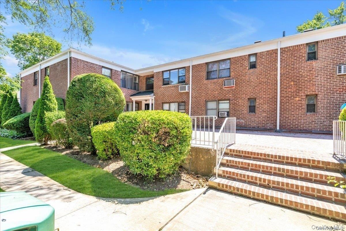 Coop E Broadway  Nassau County, NY 11557, MLS-896357-17