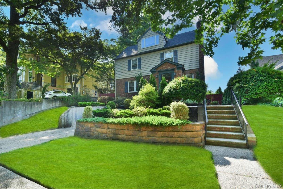 Single Family Mclaughlin Queens, NY 11423, MLS-896389-9