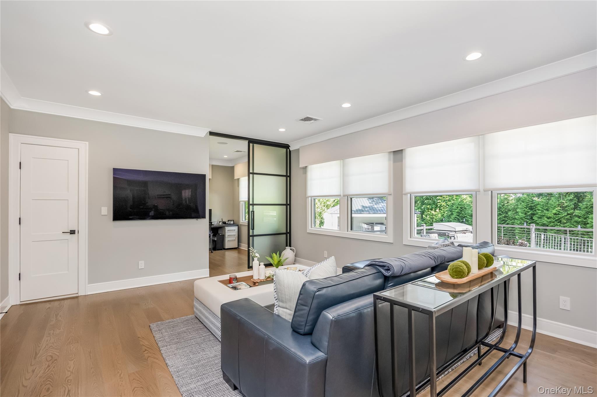 Single Family Landview Suffolk County, NY 11746, MLS-896407-14