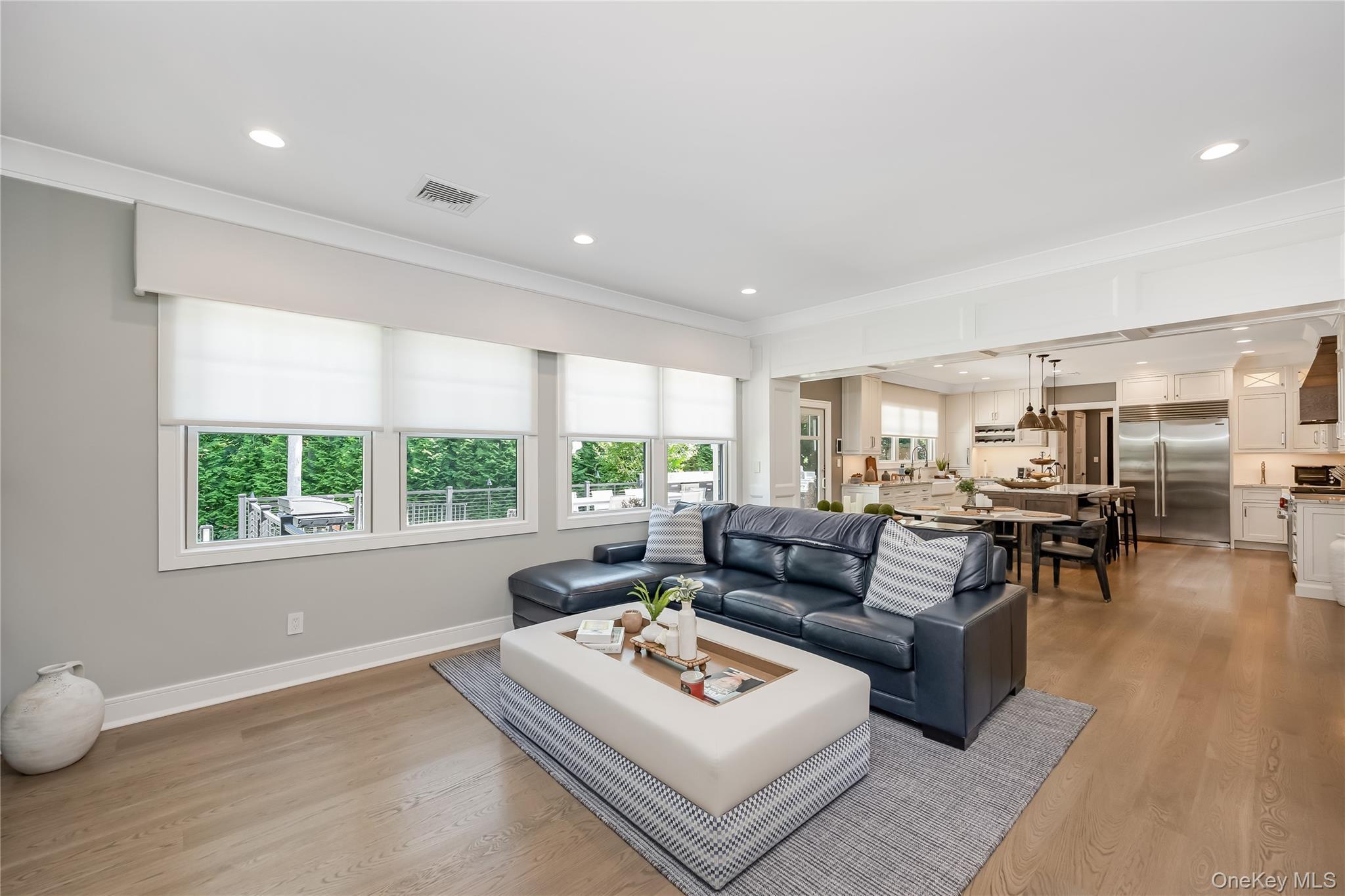 Single Family Landview Suffolk County, NY 11746, MLS-896407-15