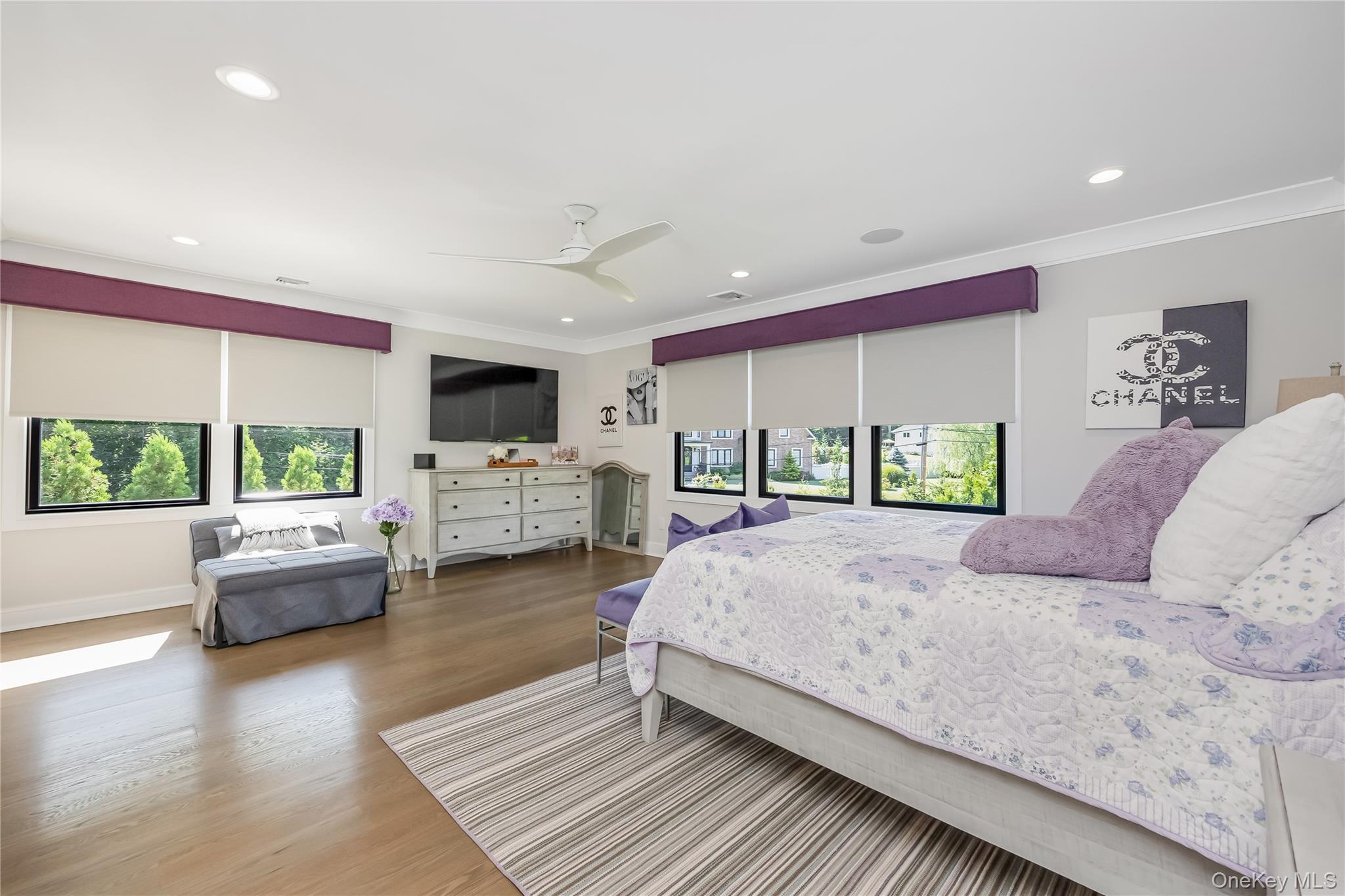 Single Family Landview Suffolk County, NY 11746, MLS-896407-22