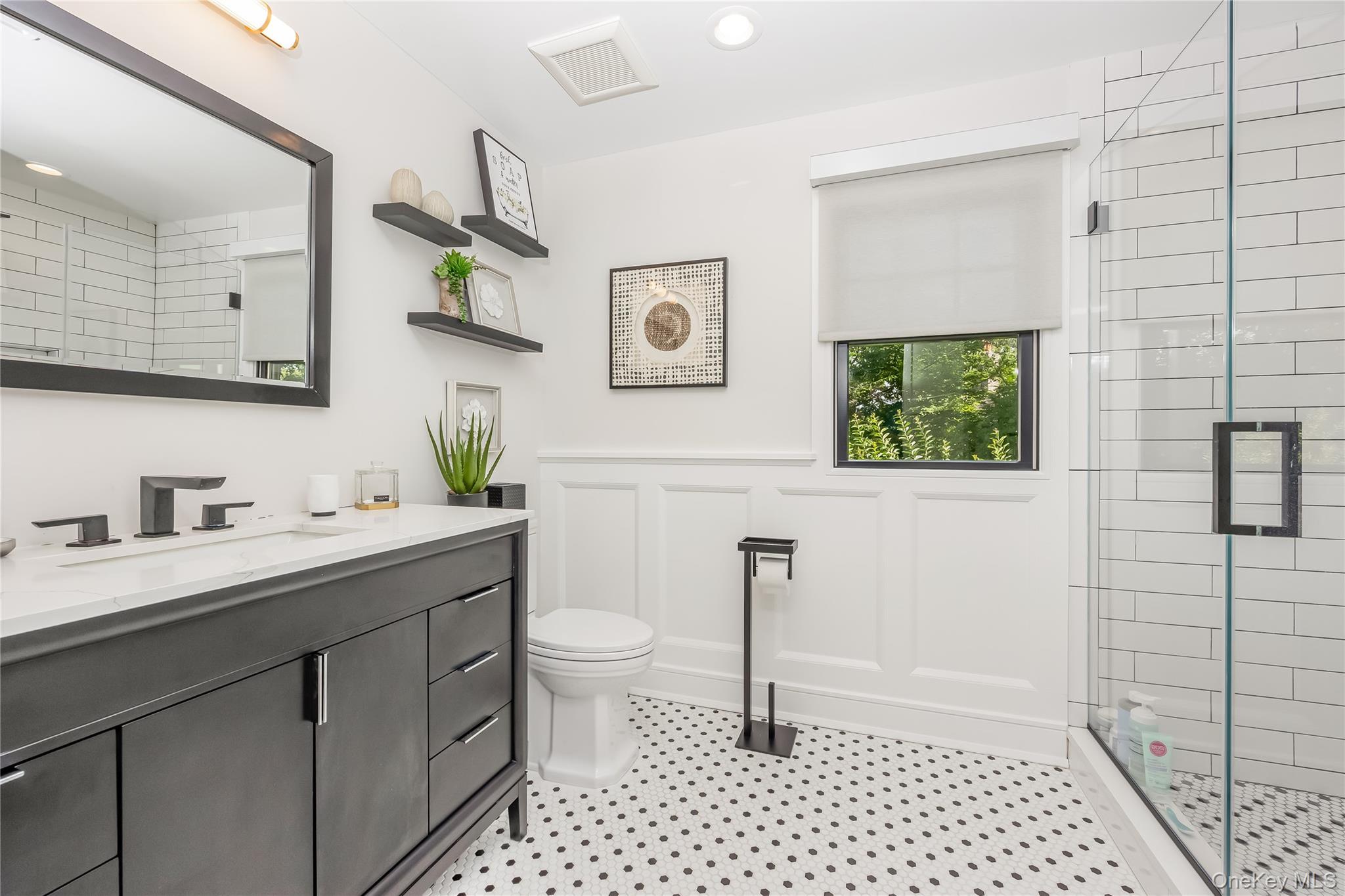 Single Family Landview Suffolk County, NY 11746, MLS-896407-24