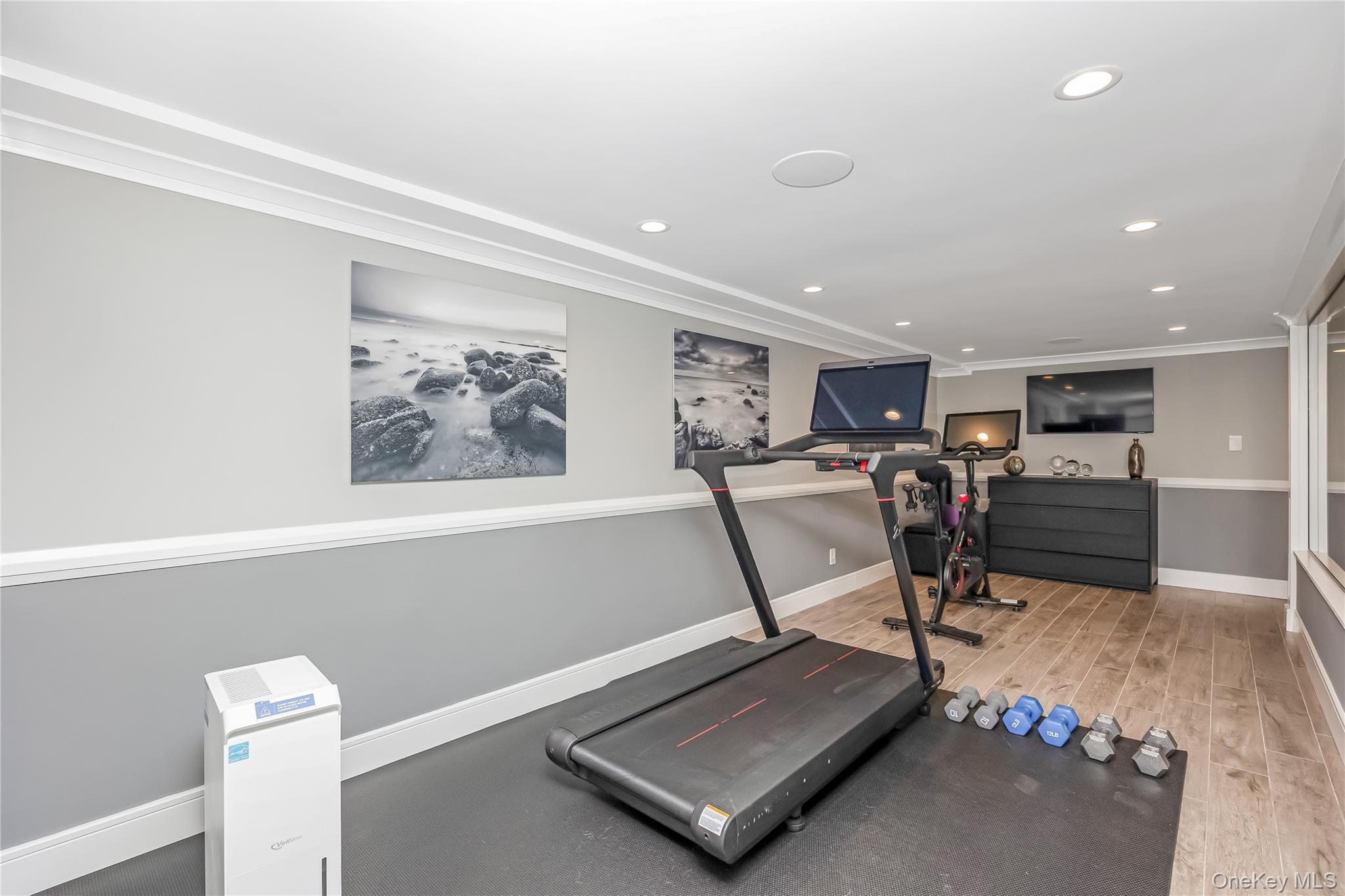 Single Family Landview Suffolk County, NY 11746, MLS-896407-29