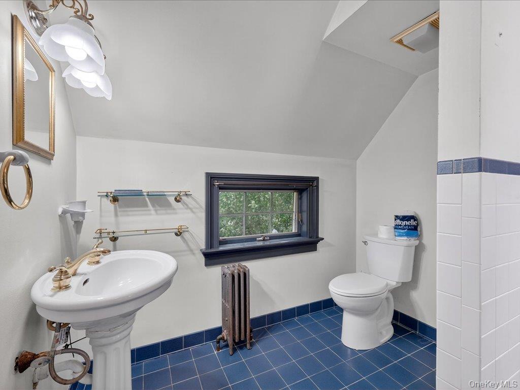 Single Family Valley Farm  Dutchess County, NY 12545, MLS-896409-21