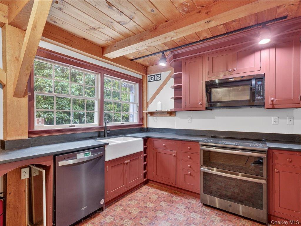 Single Family Valley Farm  Dutchess County, NY 12545, MLS-896409-7