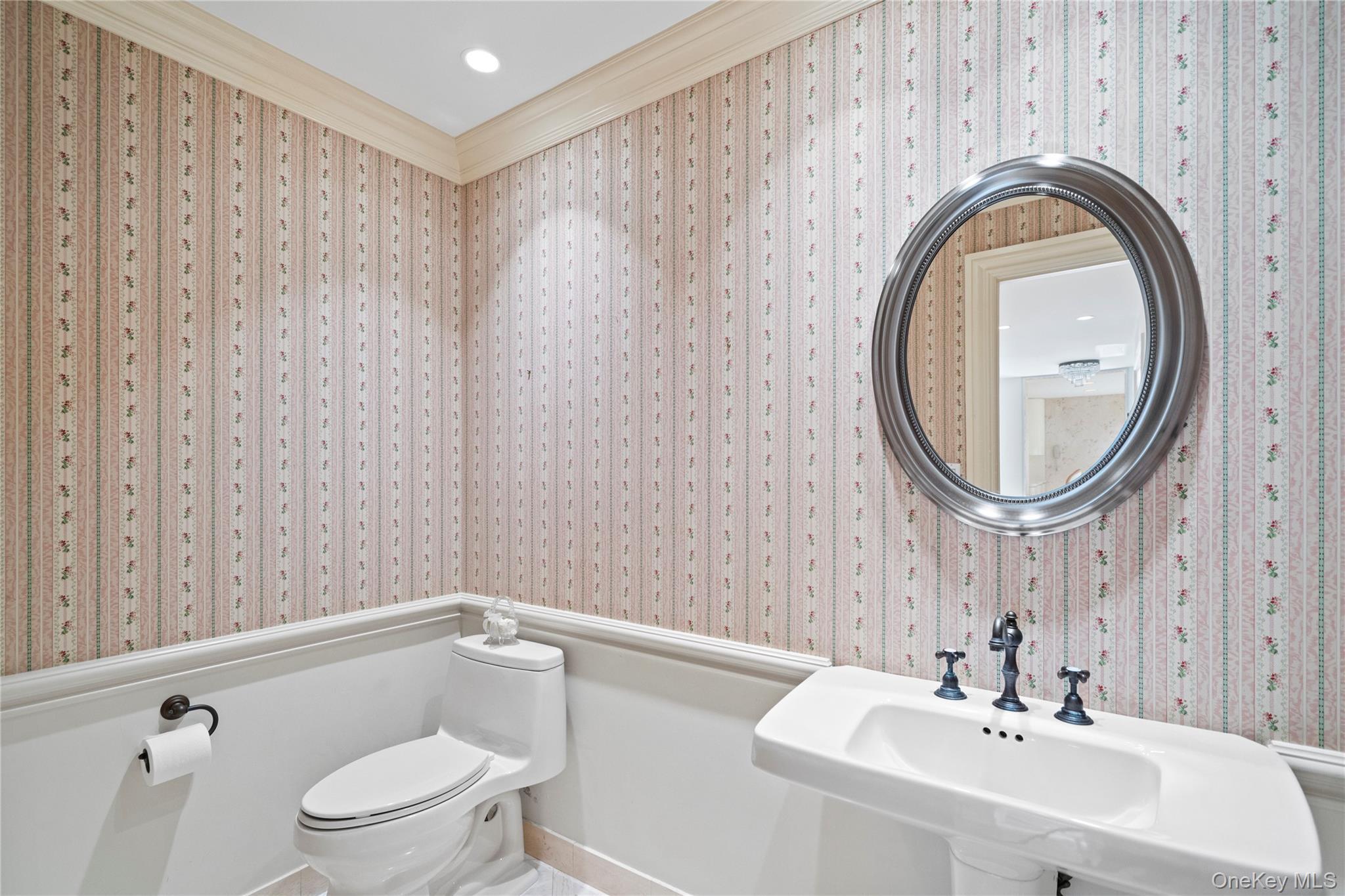 Condo Tiffany  Nassau County, NY 11030, MLS-896487-7