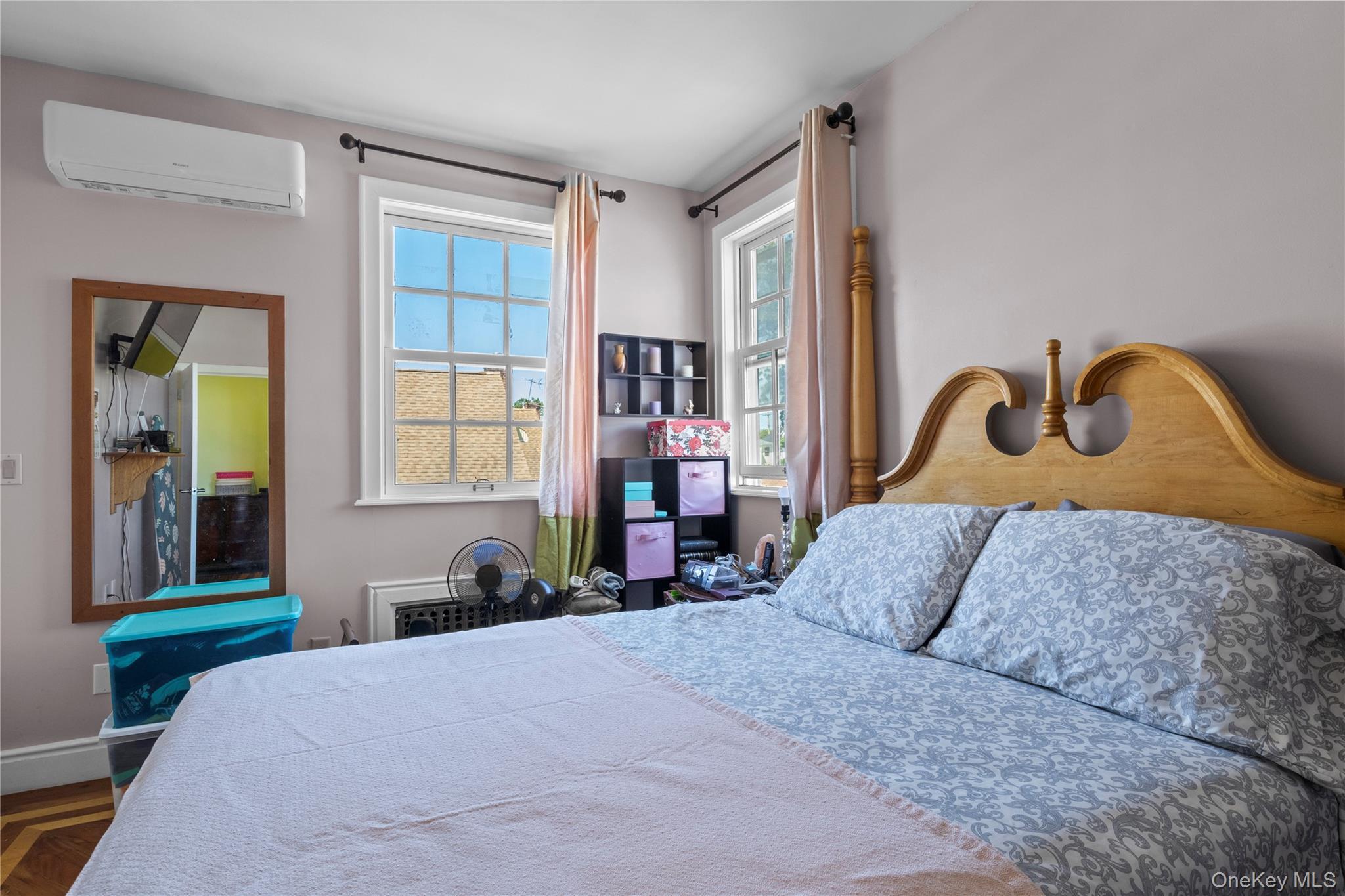 Single Family Bay 24th  Queens, NY 11691, MLS-896495-22