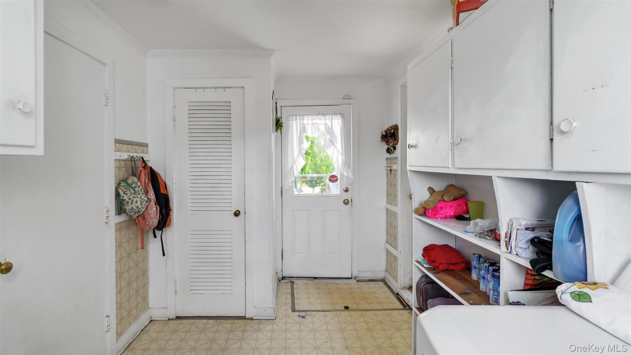 Single Family Foster Suffolk County, NY 11946, MLS-896525-17