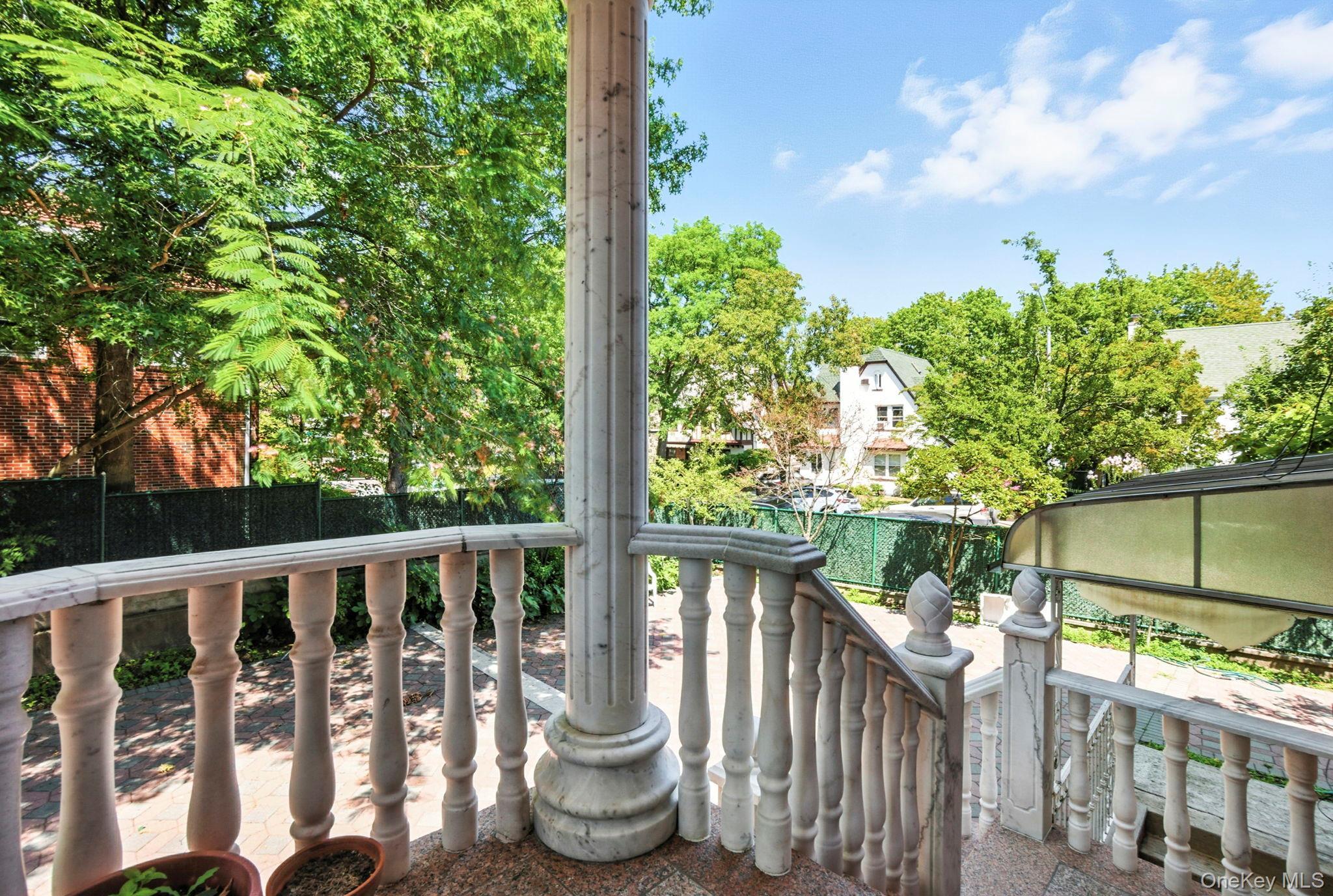 Single Family Kew Forest Queens, NY 11375, MLS-896561-25